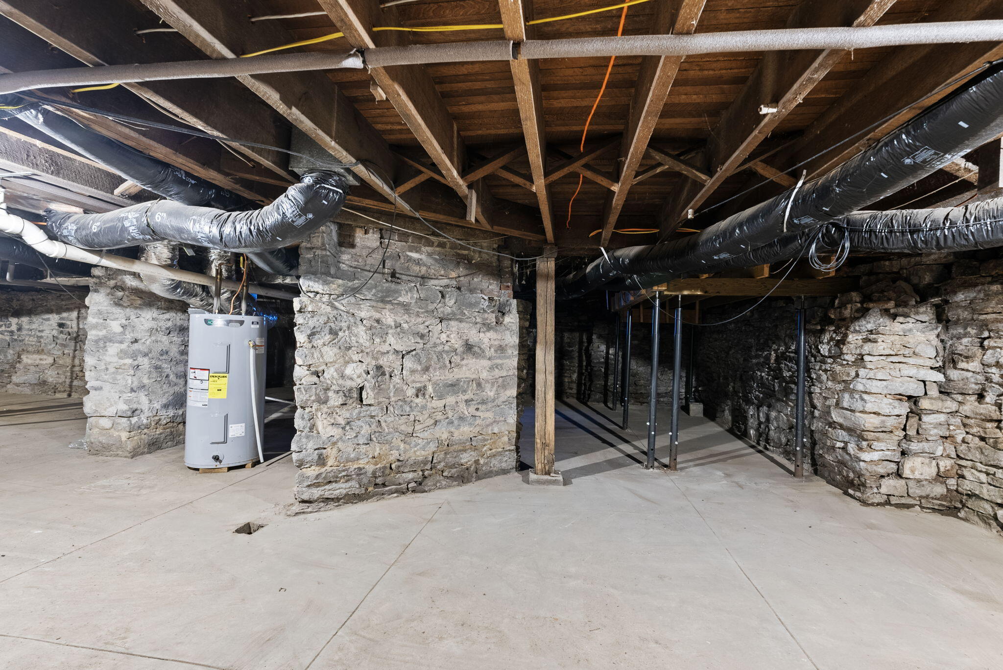 26019347 Property Photo 27