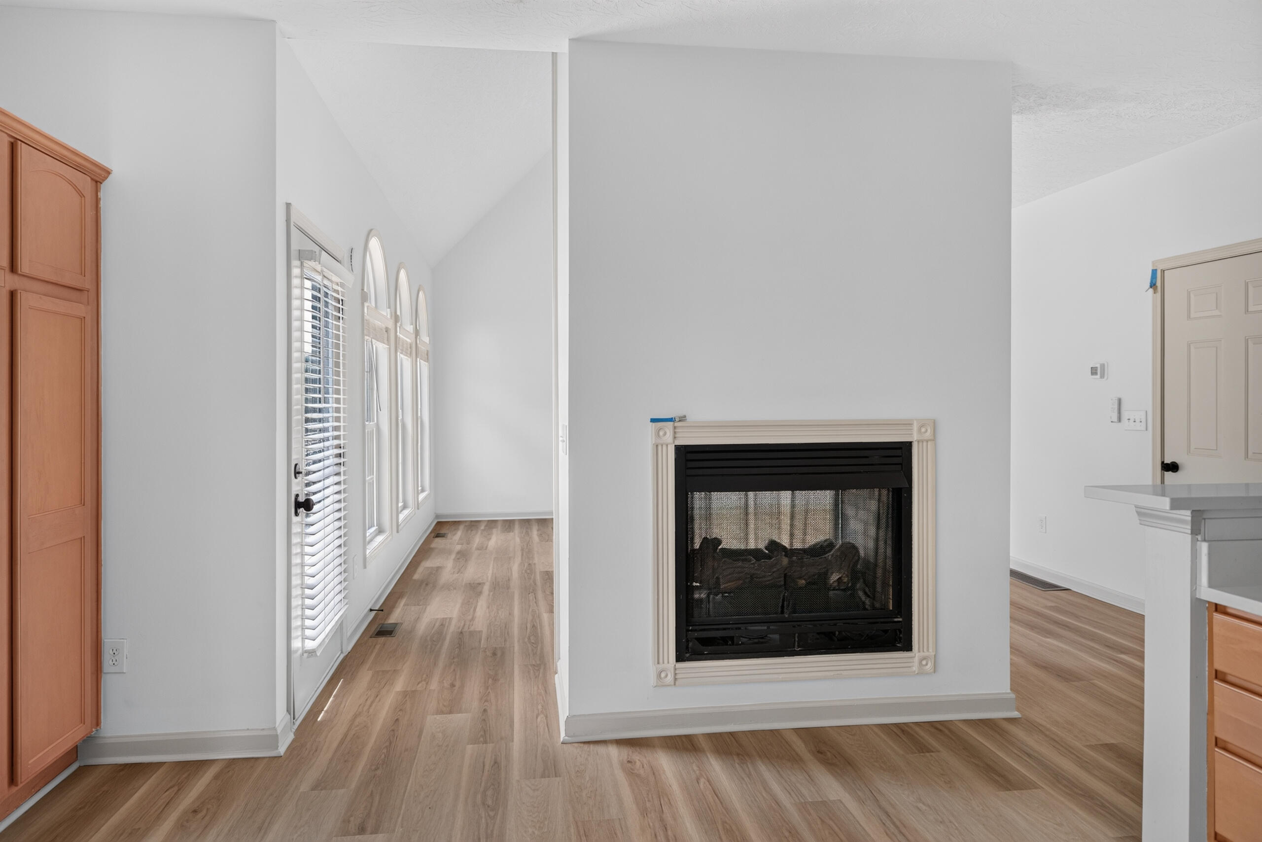 3136 Roundway Down Lane Property Photo 8