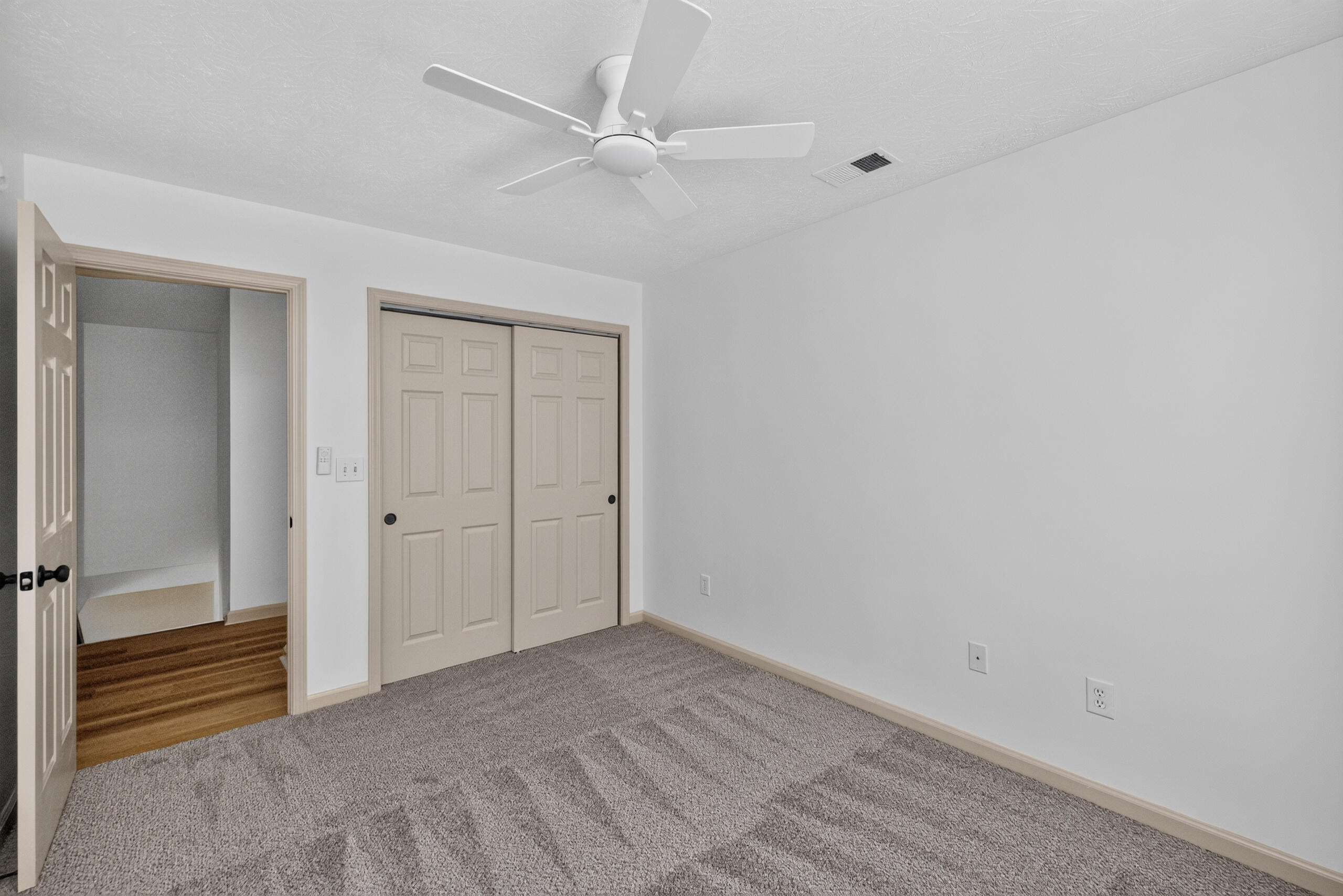 3136 Roundway Down Lane Property Photo 19