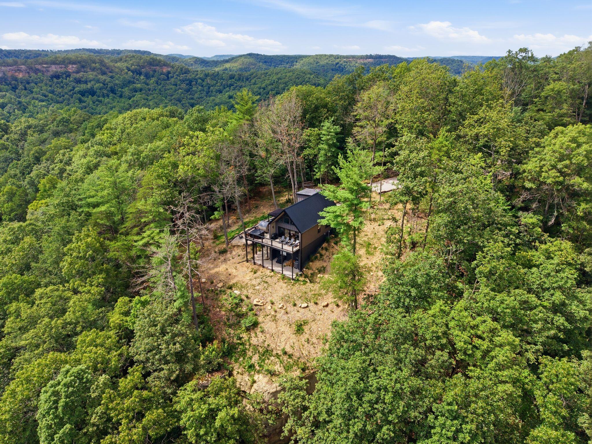 315 Sky Ridge Way Property Photo 2