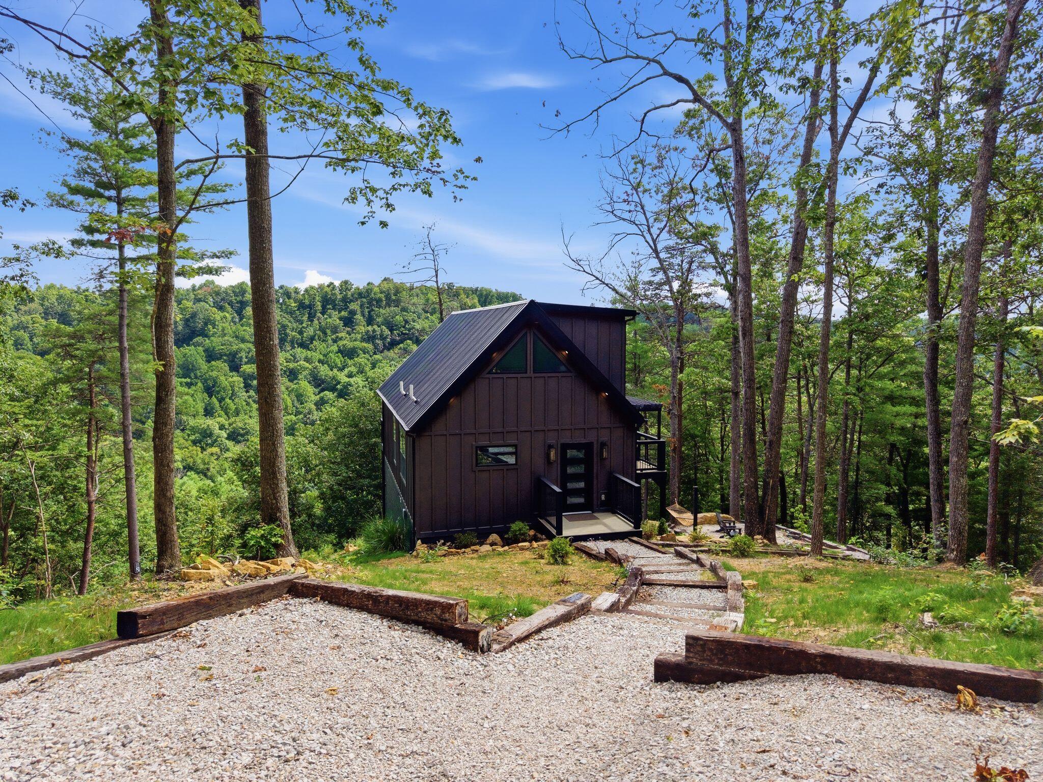 315 Sky Ridge Way Property Photo 3