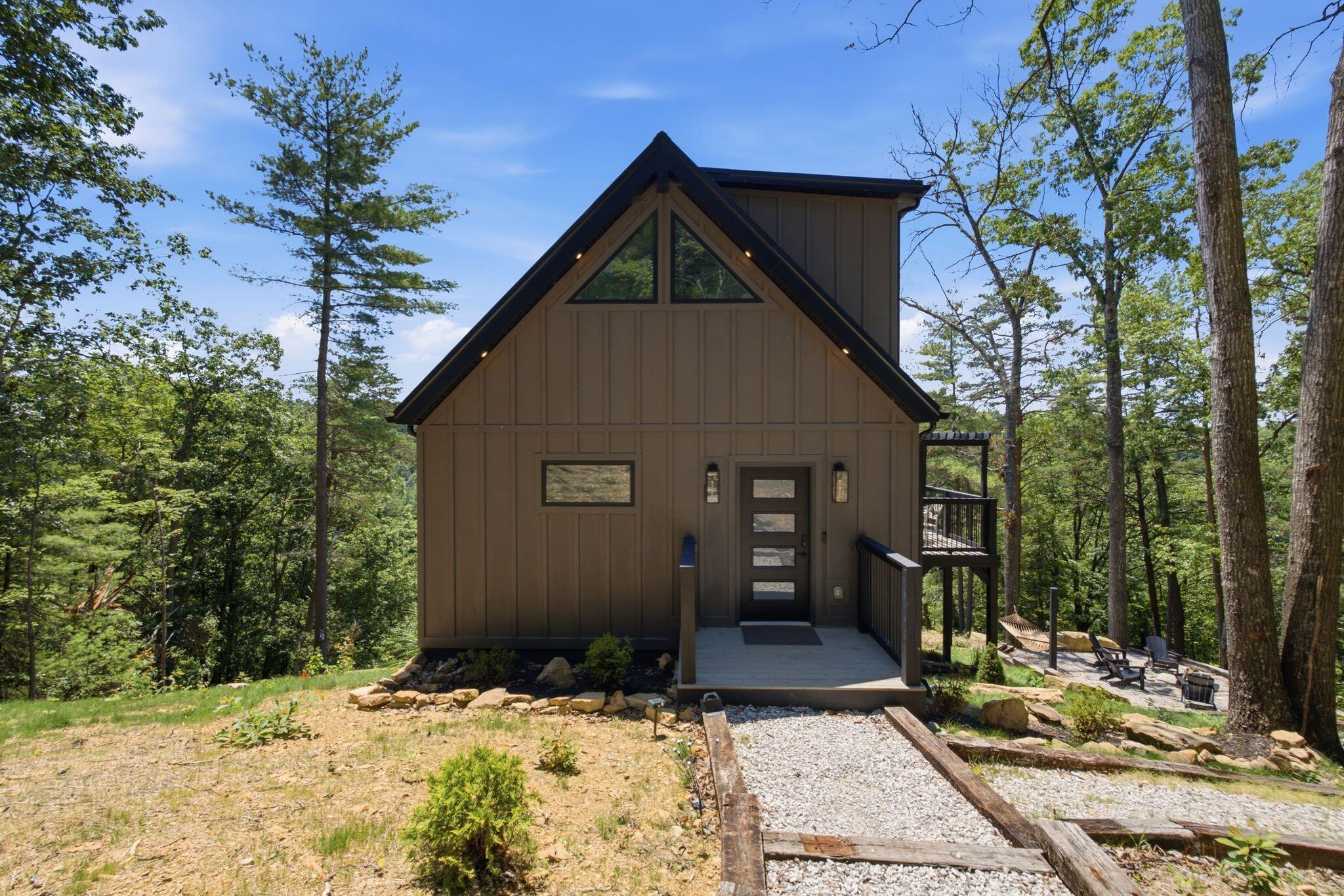 315 Sky Ridge Way Property Photo 4
