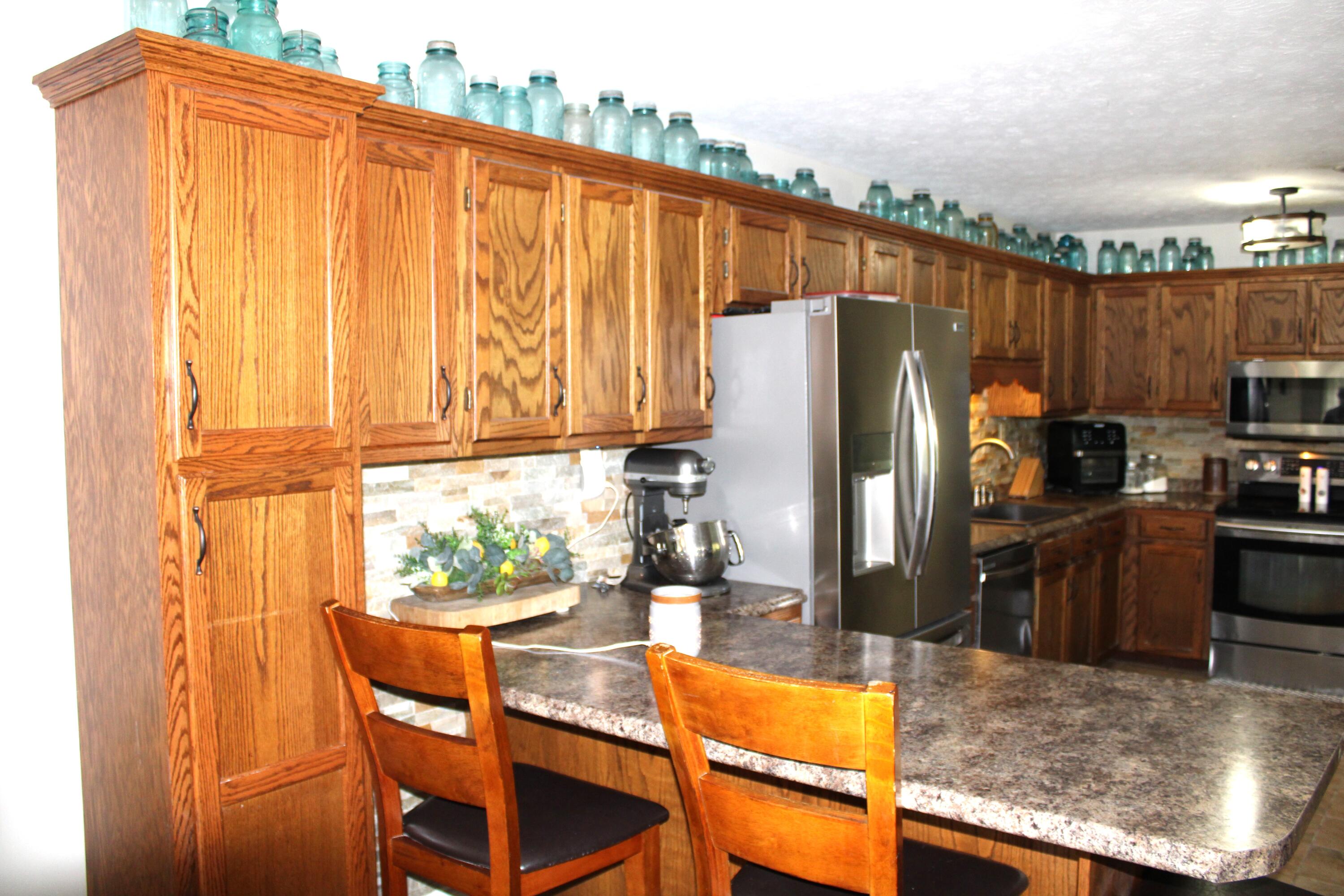460 Combs Circle Property Photo 3