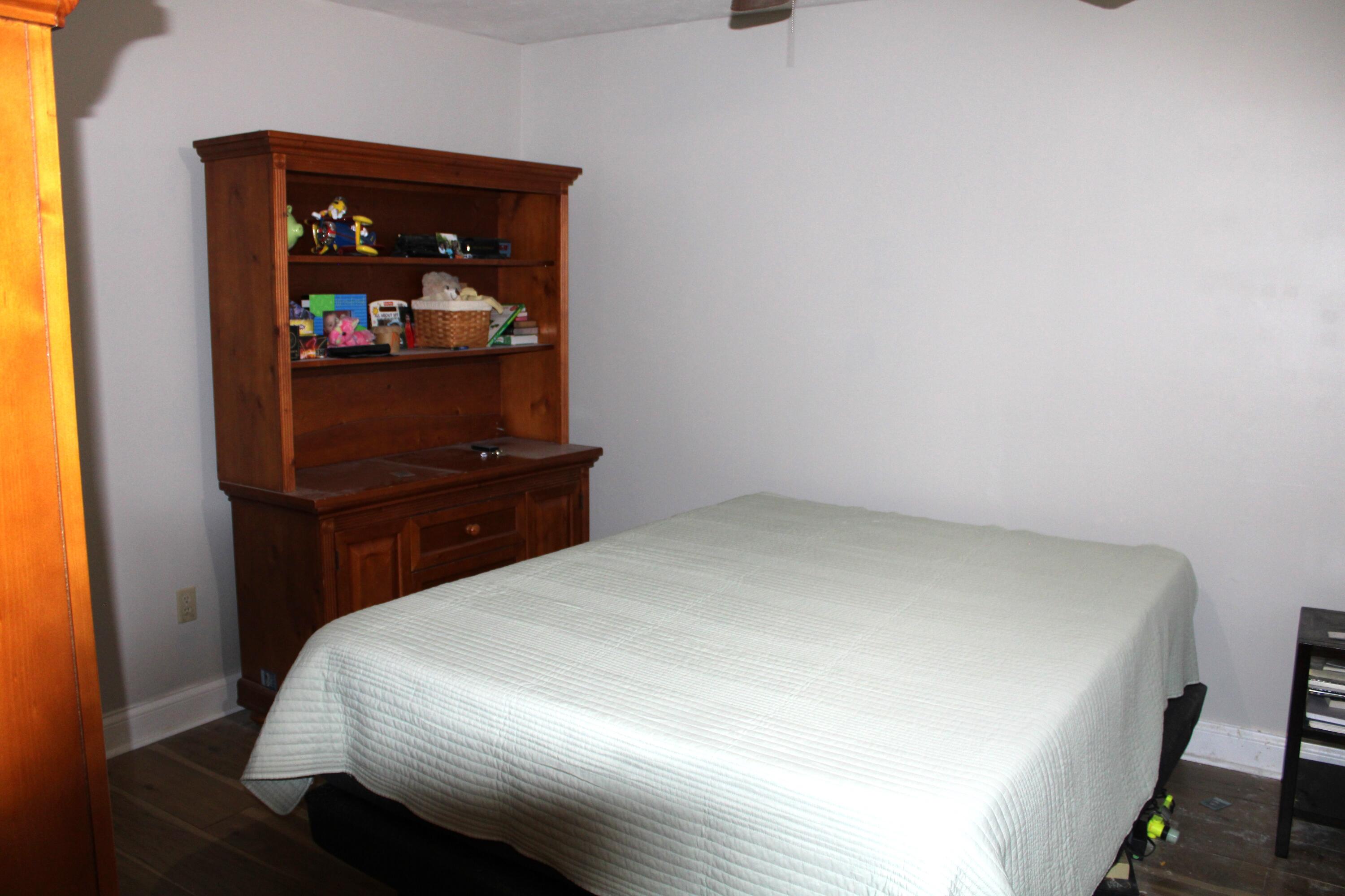 460 Combs Circle Property Photo 11