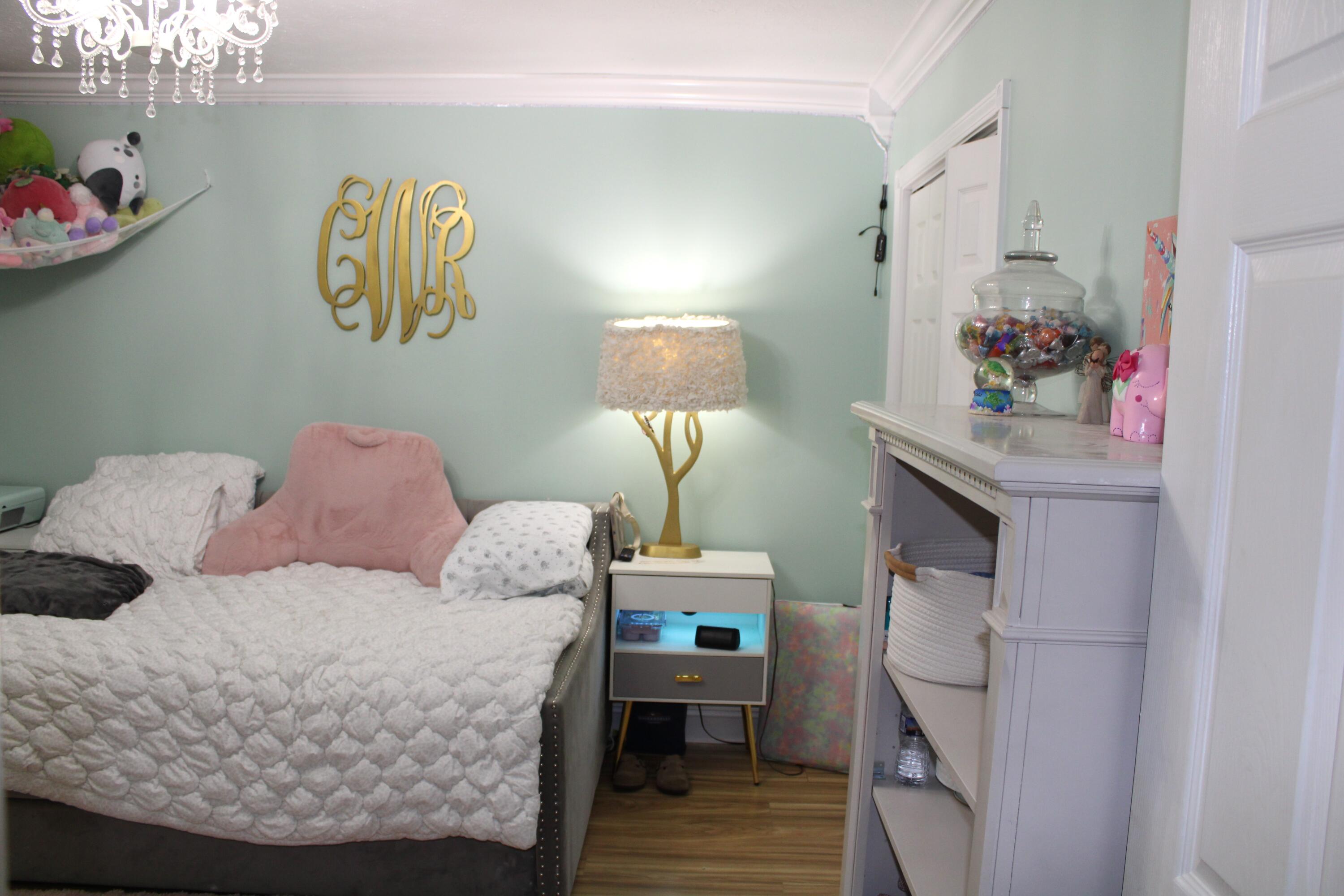 460 Combs Circle Property Photo 16