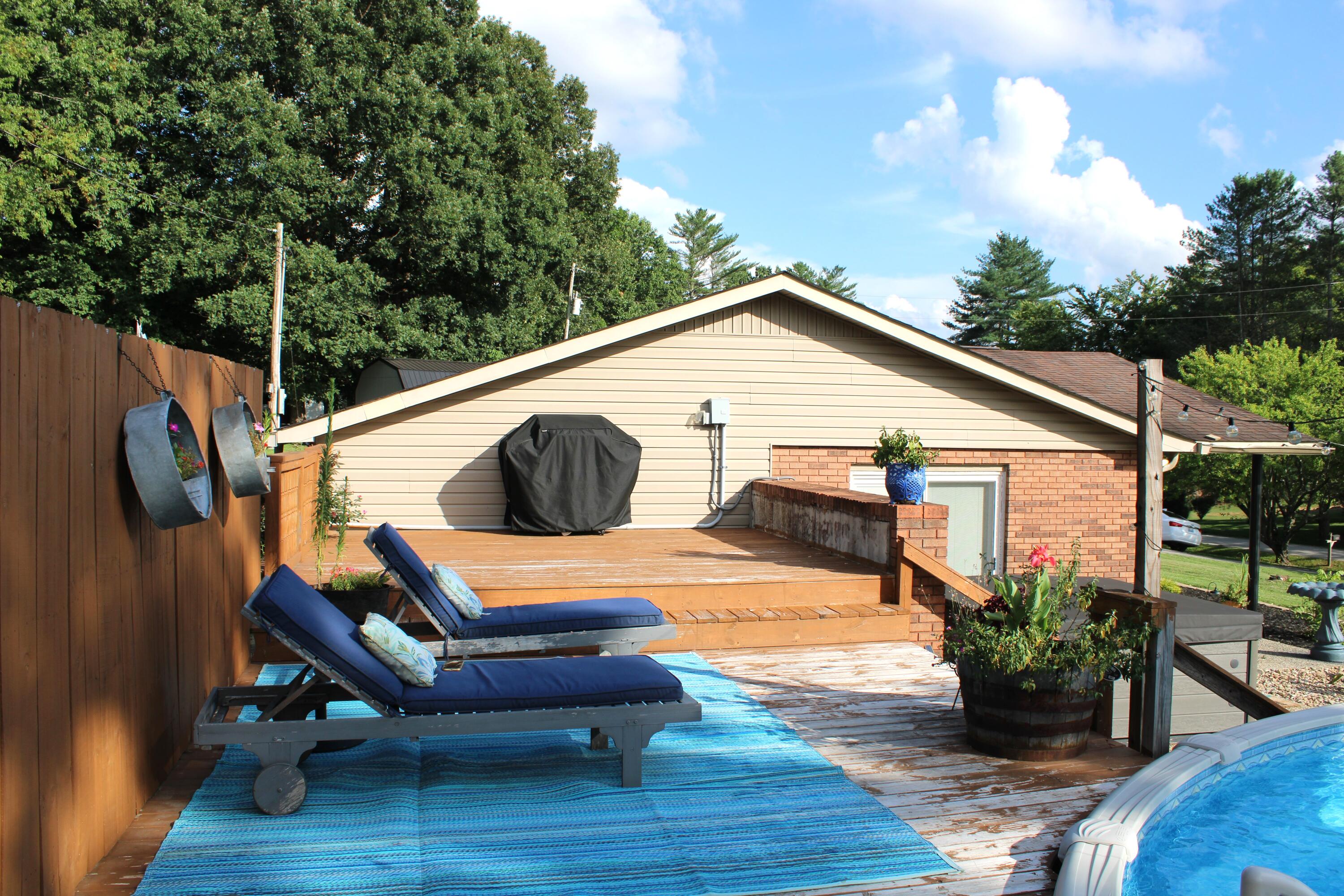 460 Combs Circle Property Photo 21