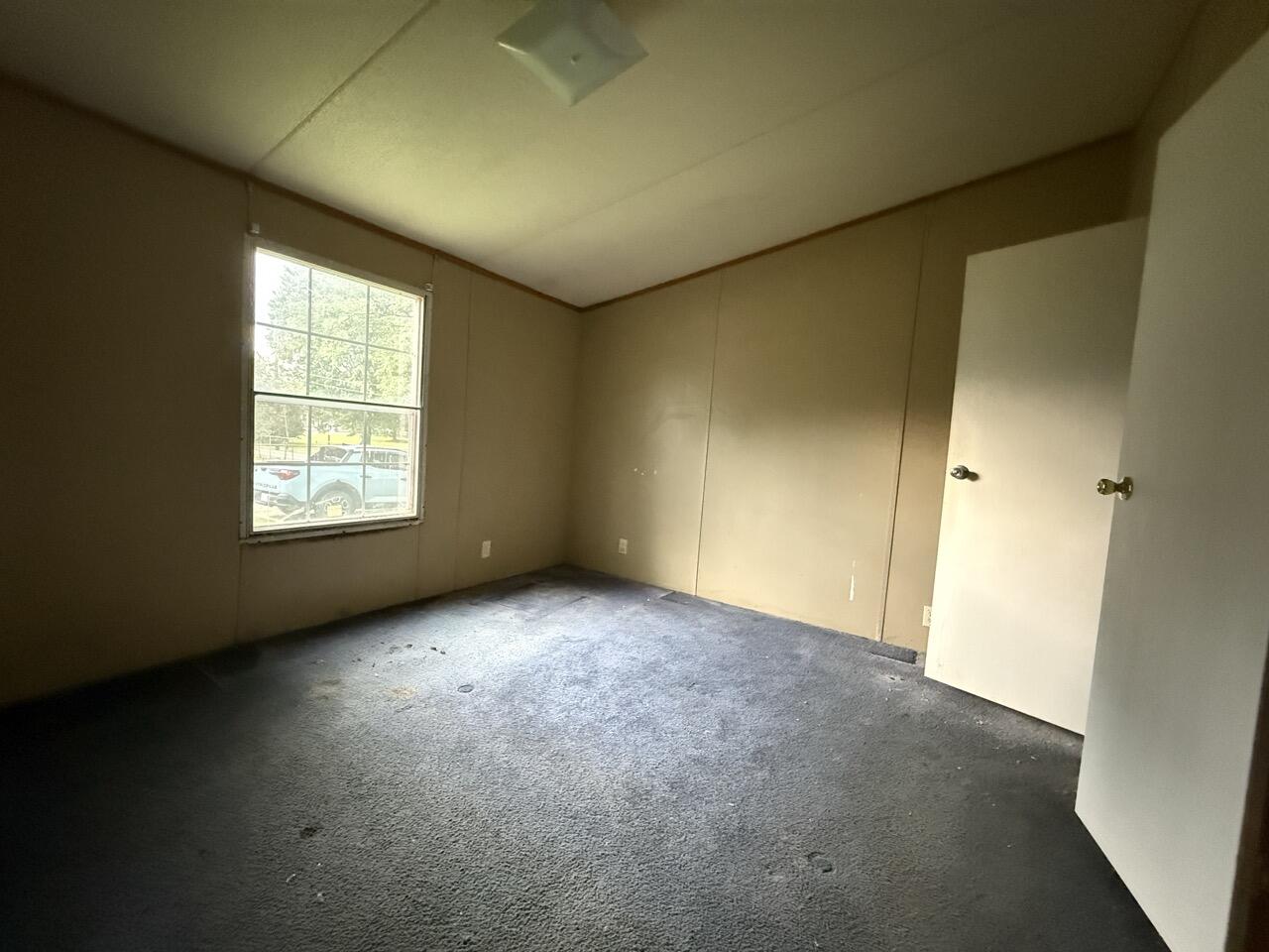 13 Duncan Lane Property Photo 7