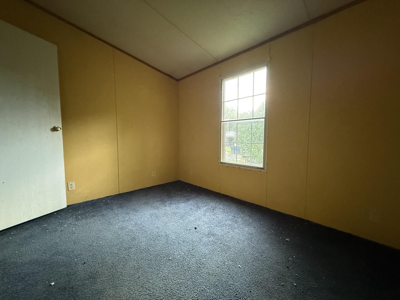 13 Duncan Lane Property Photo 14