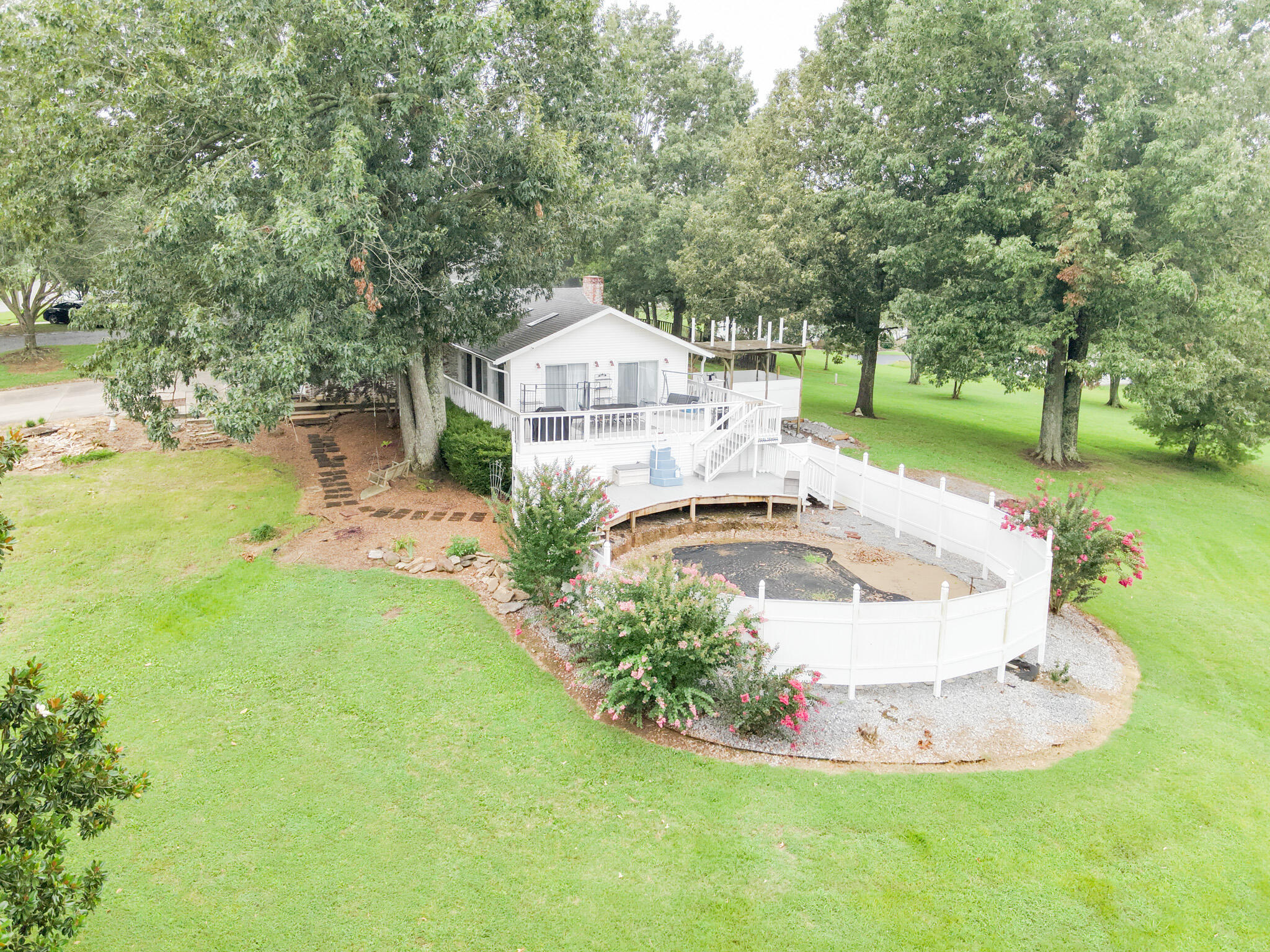 163 Rock Castle Road Property Photo 3