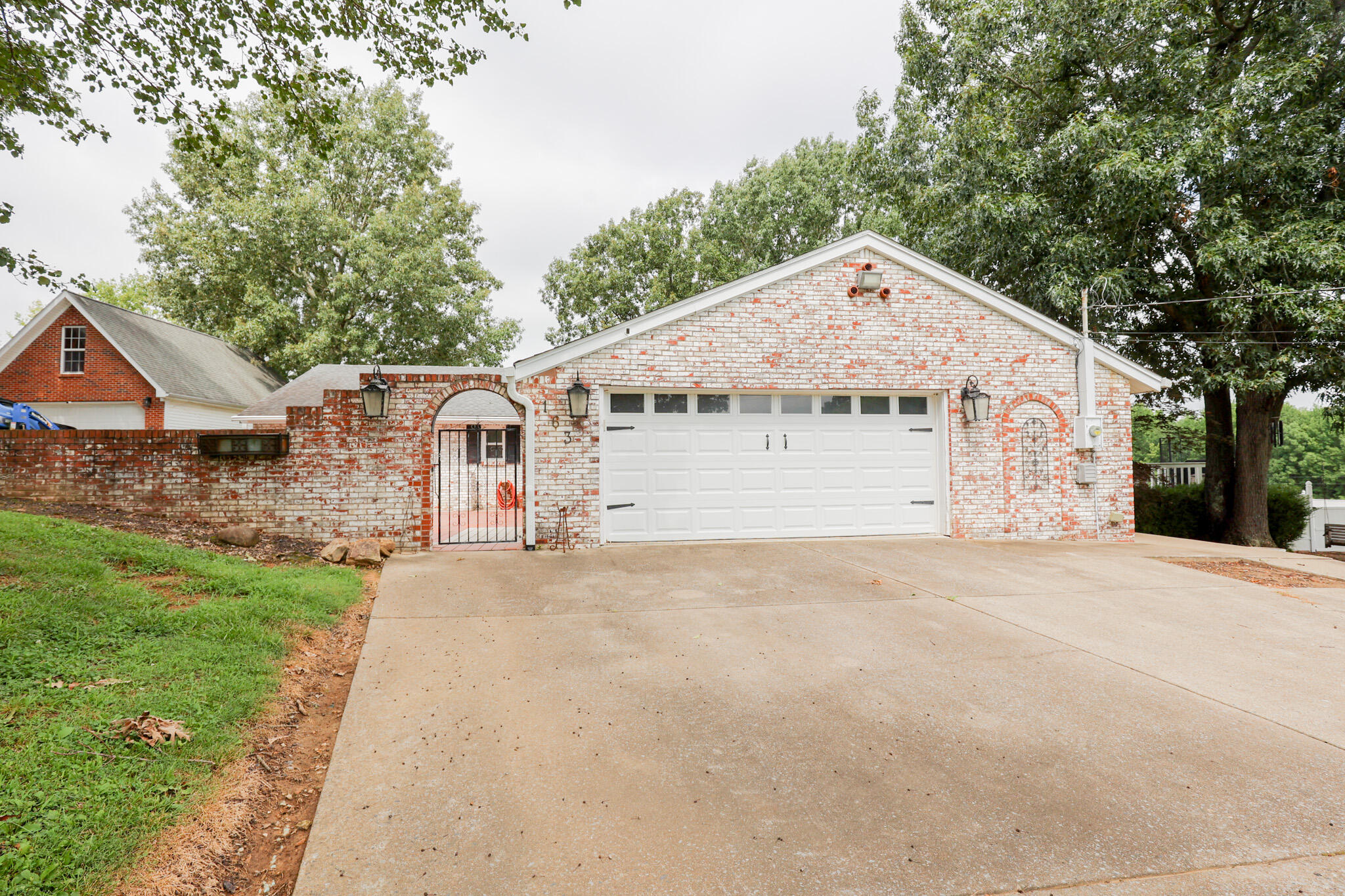 163 Rock Castle Road Property Photo 4