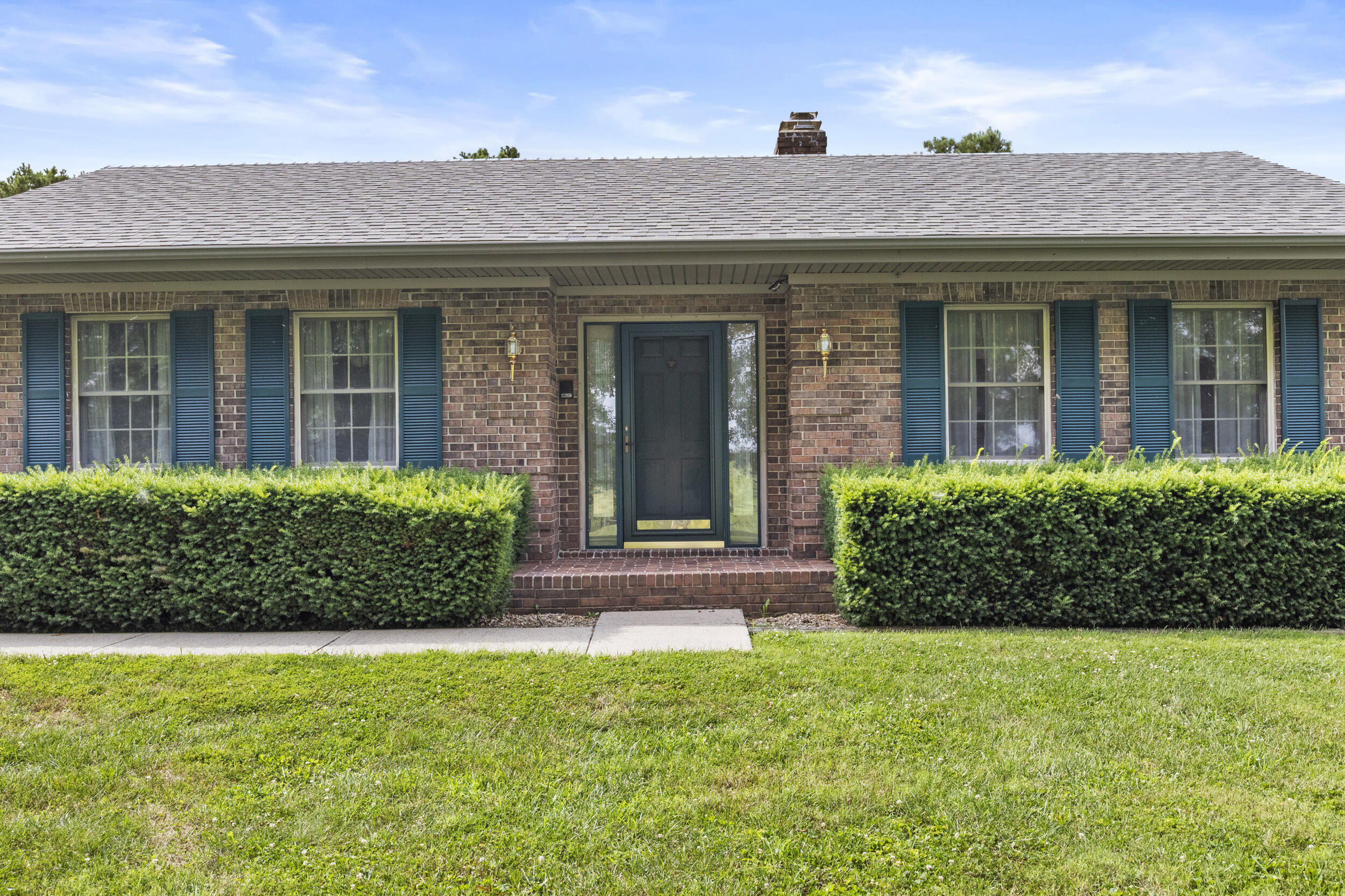 4185 Van Thompson Road Property Photo 4