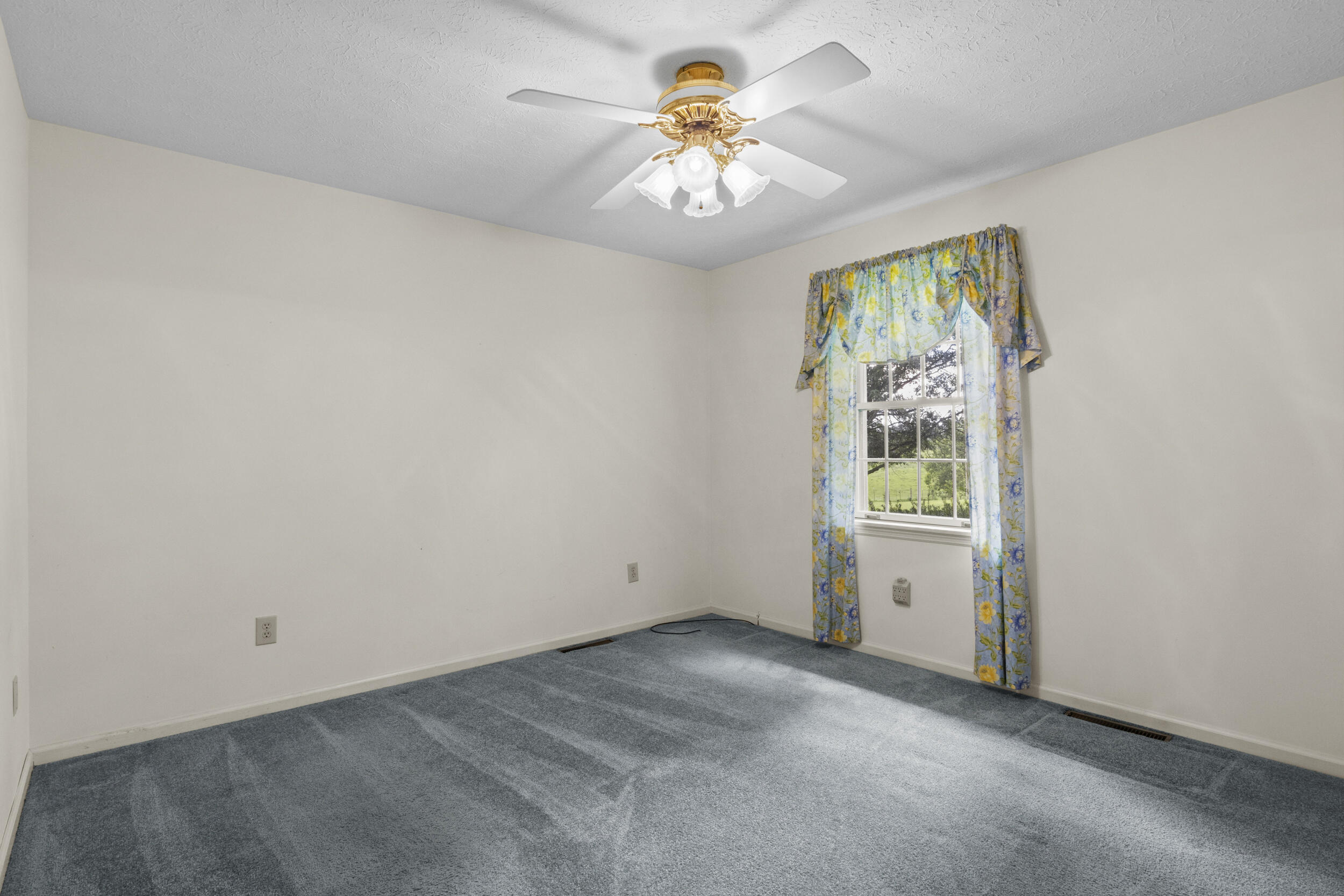 4185 Van Thompson Road Property Photo 7