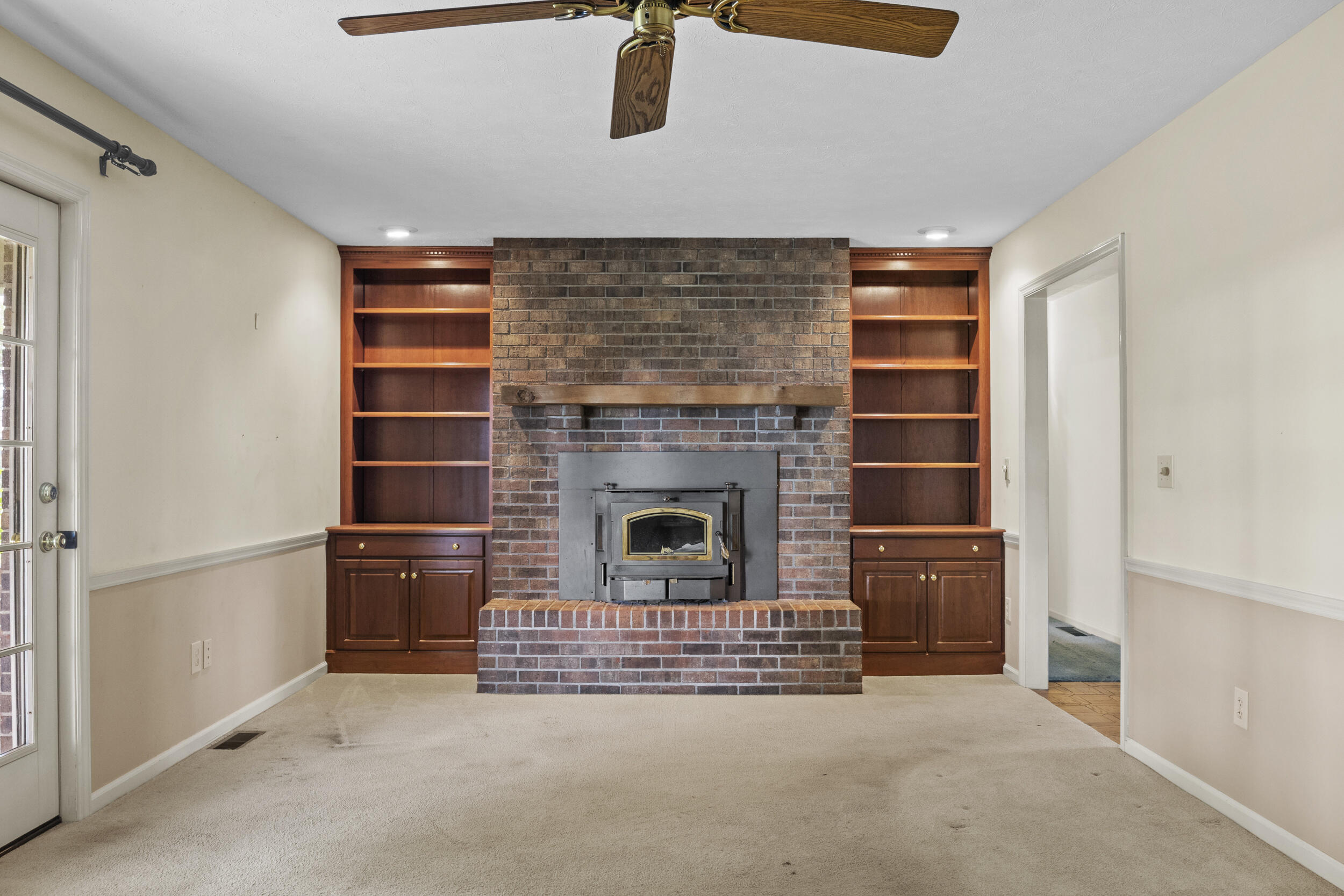 4185 Van Thompson Road Property Photo 15
