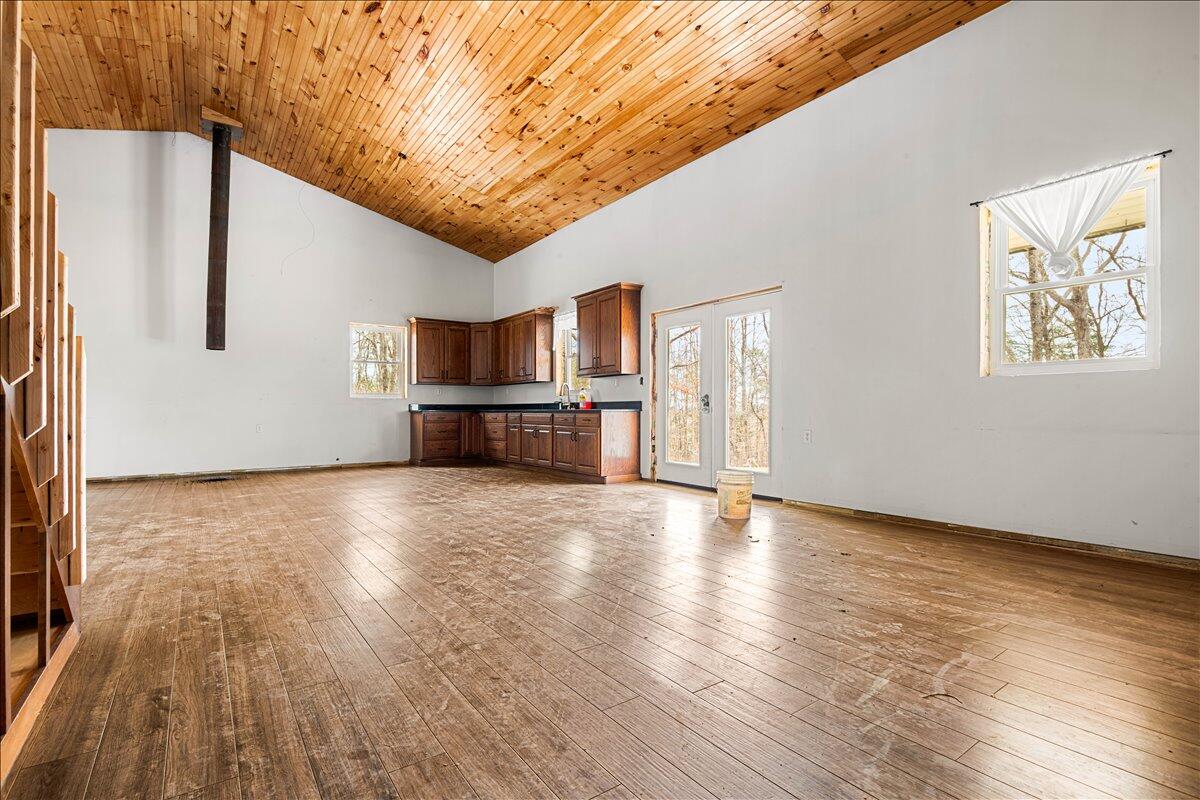 227 Callihan Road Property Photo 17