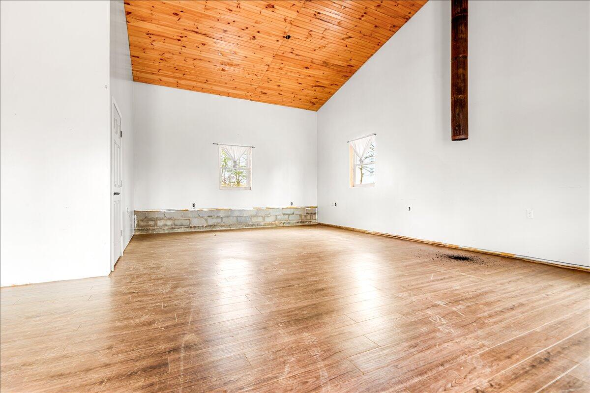 227 Callihan Road Property Photo 18
