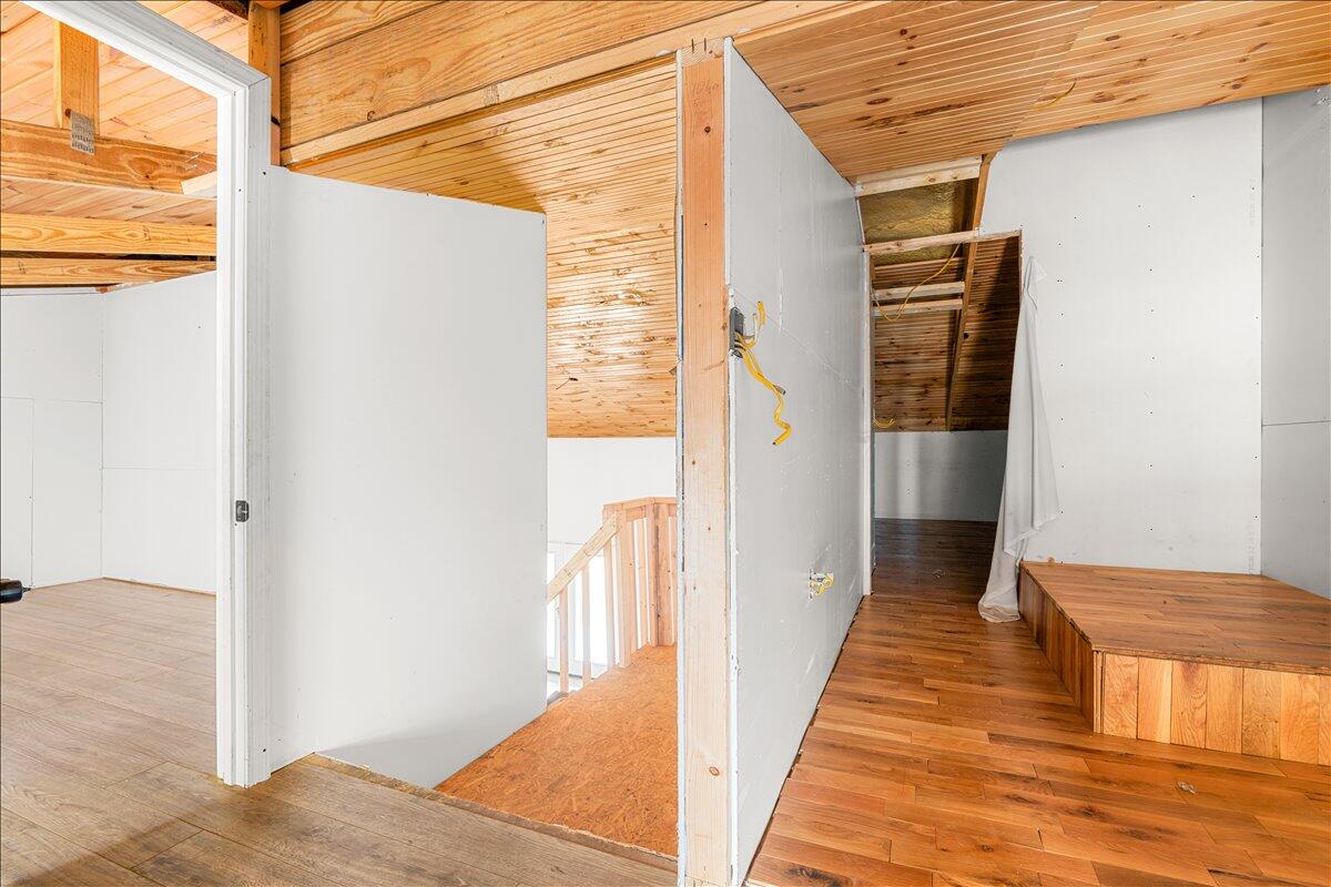 227 Callihan Road Property Photo 26