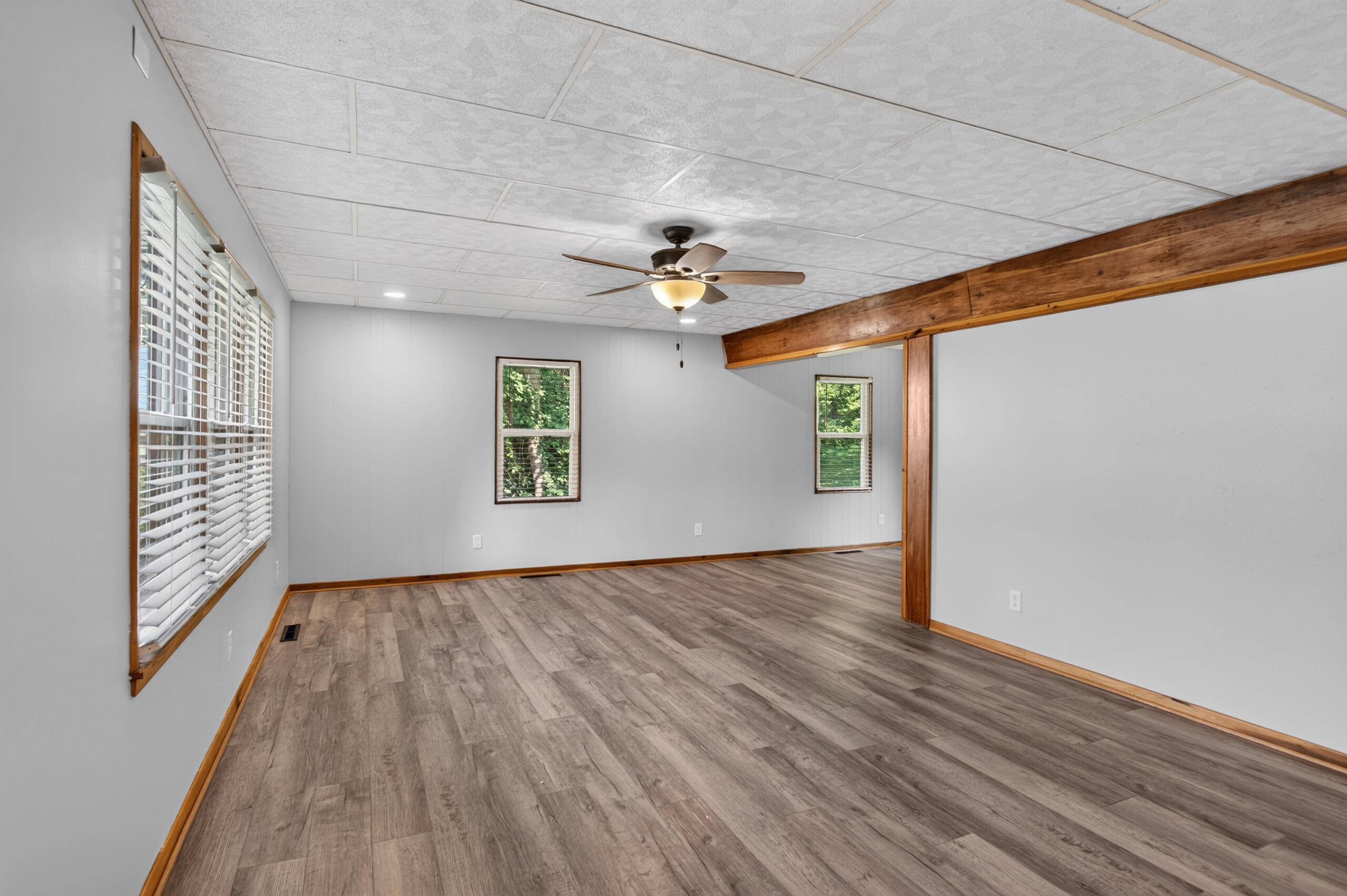 703 East Drive Property Photo 10