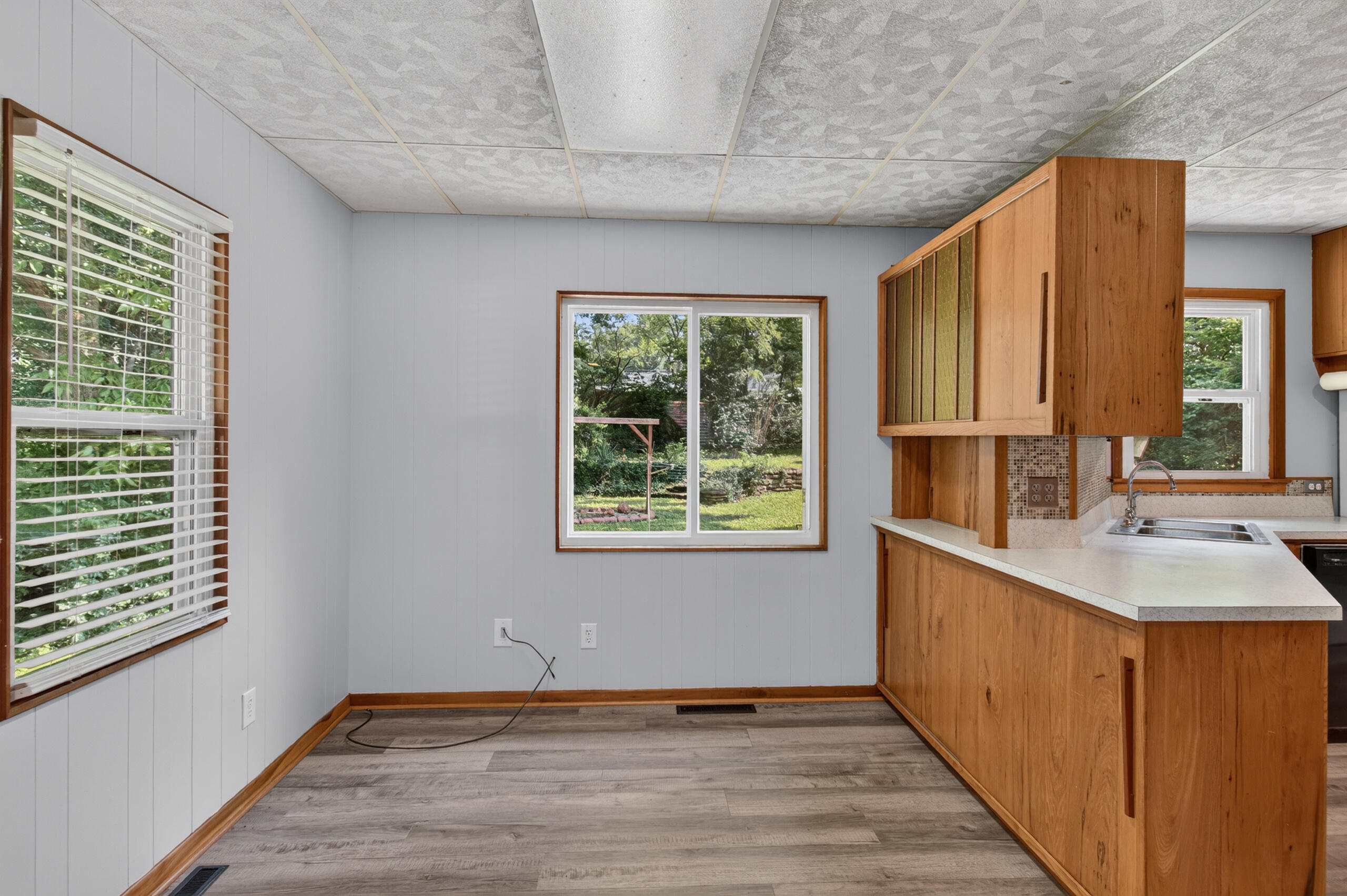 703 East Drive Property Photo 15