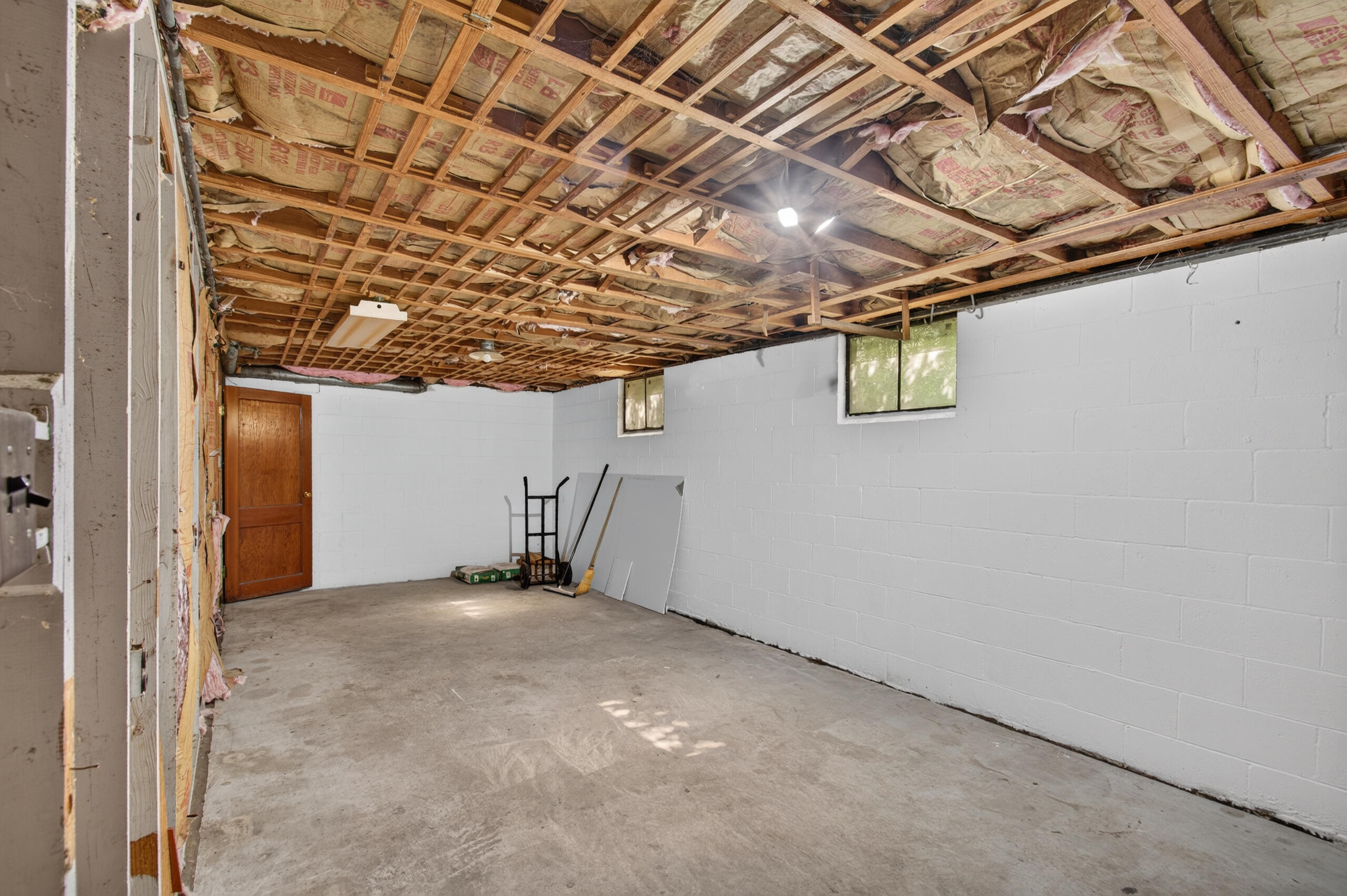 703 East Drive Property Photo 33