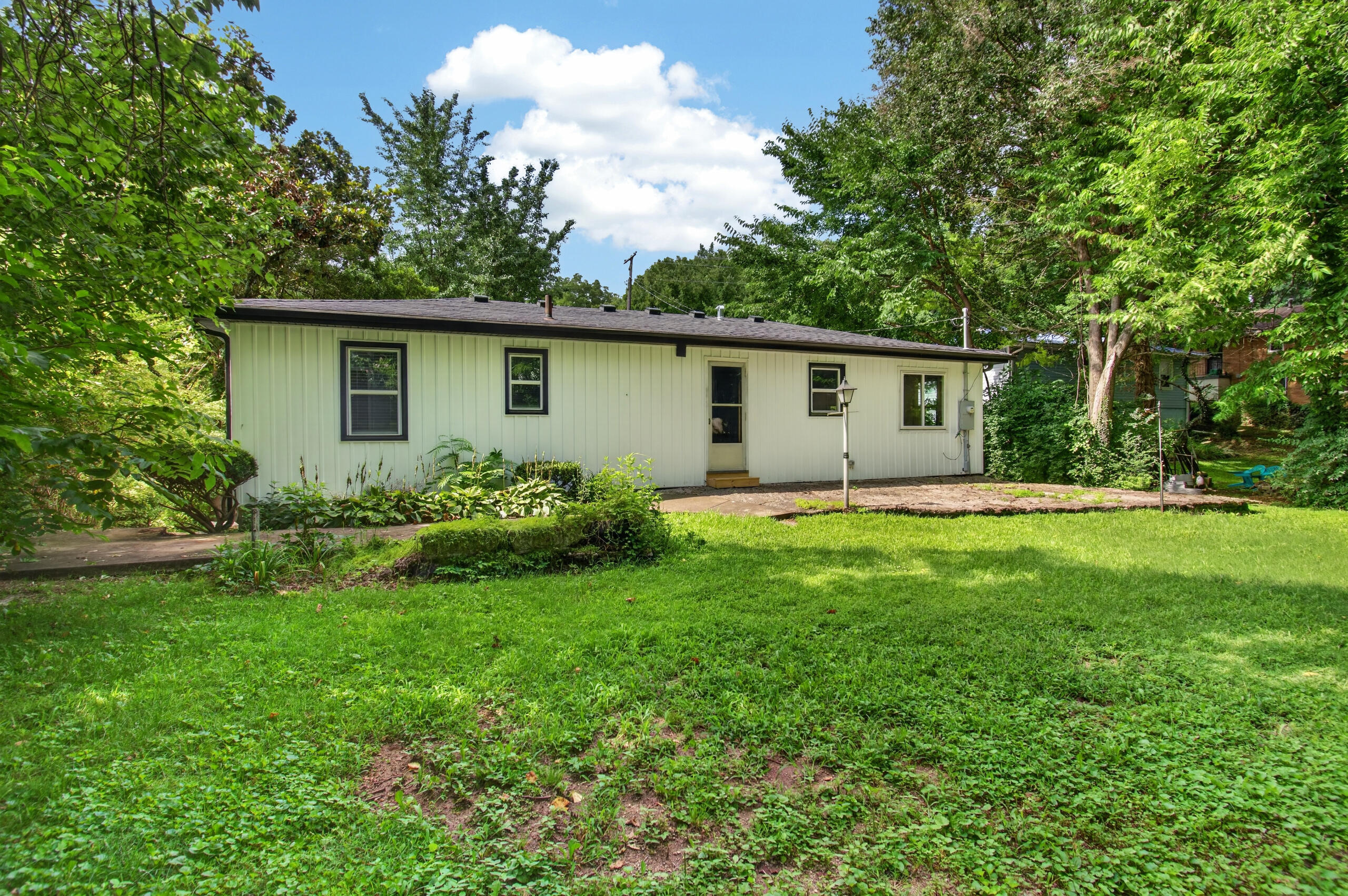 703 East Drive Property Photo 40