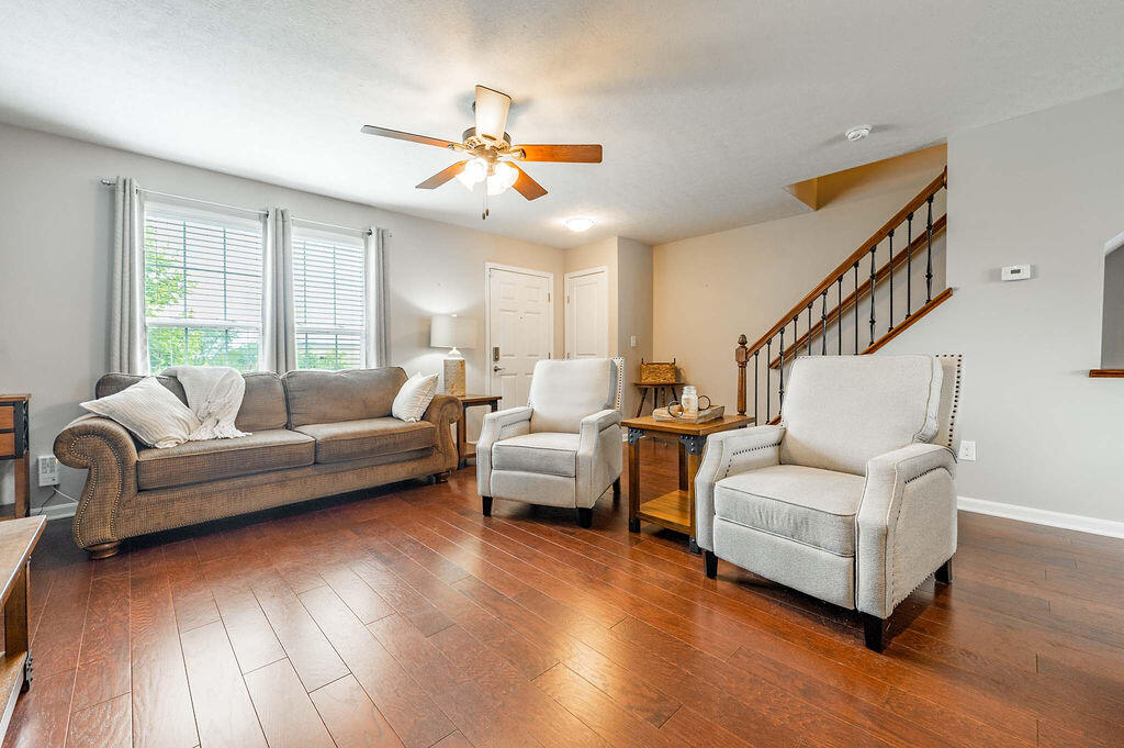 2359 Aristocracy Circle Property Photo 4