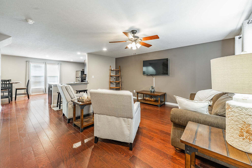 2359 Aristocracy Circle Property Photo 5