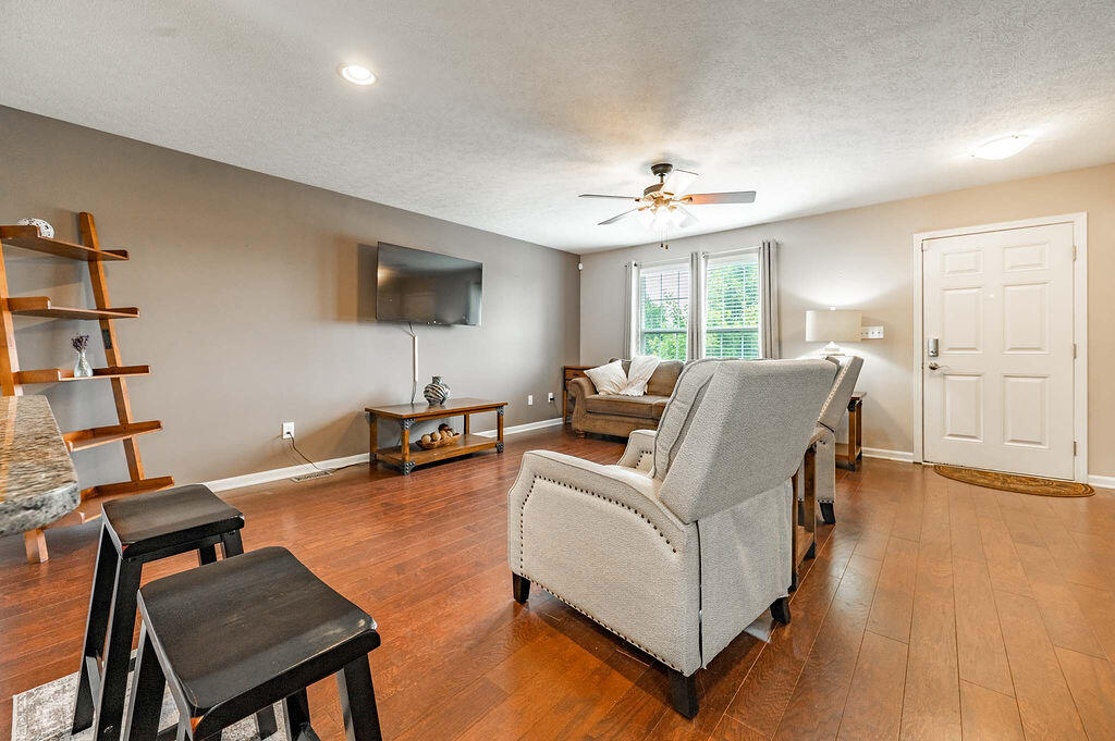 2359 Aristocracy Circle Property Photo 6