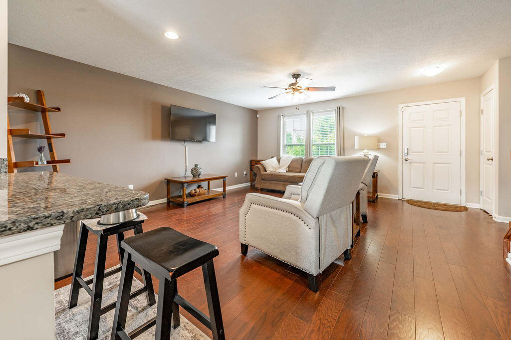 2359 Aristocracy Circle Property Photo 7