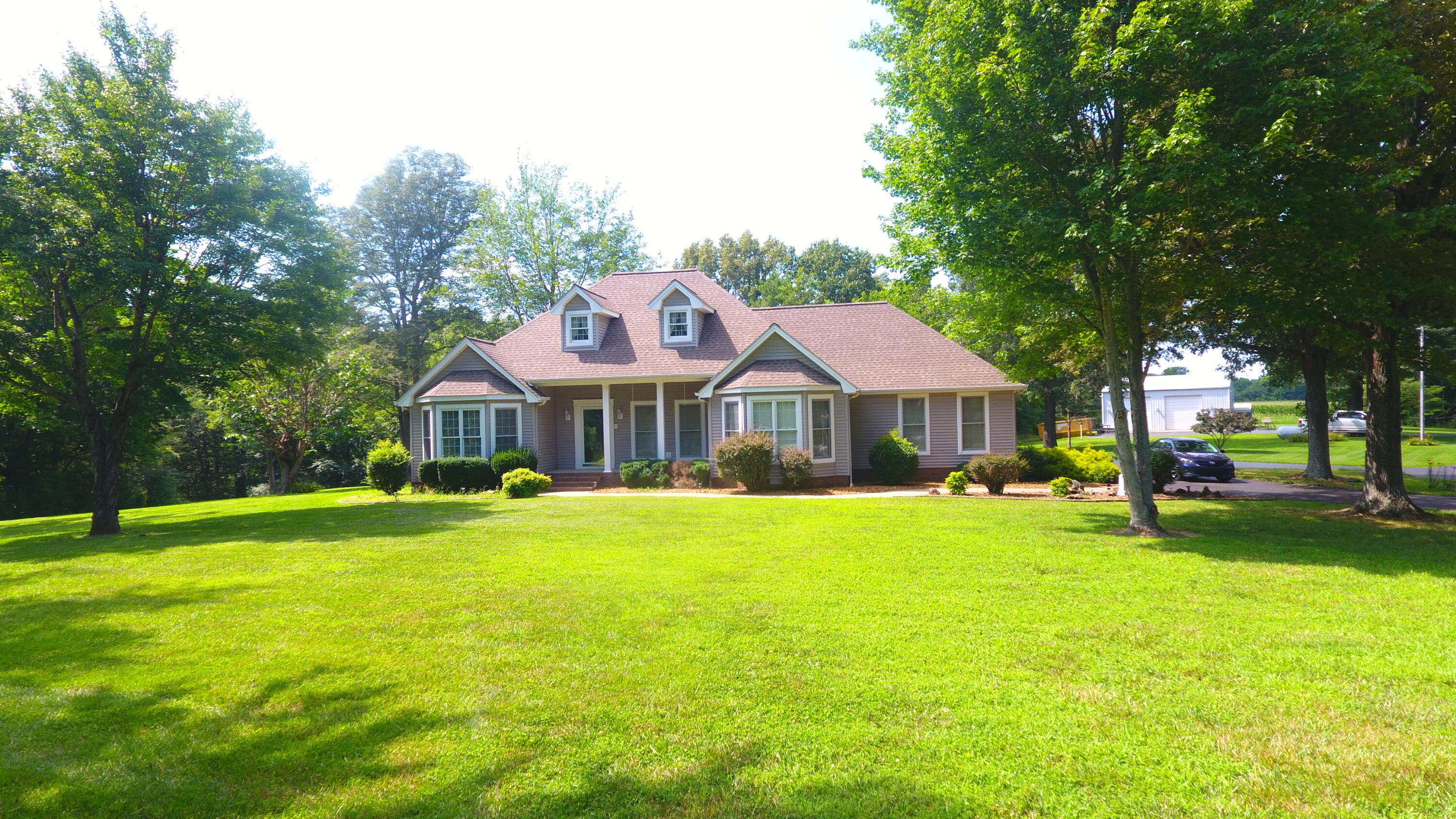 5650 Warrendale Drive Property Photo 3