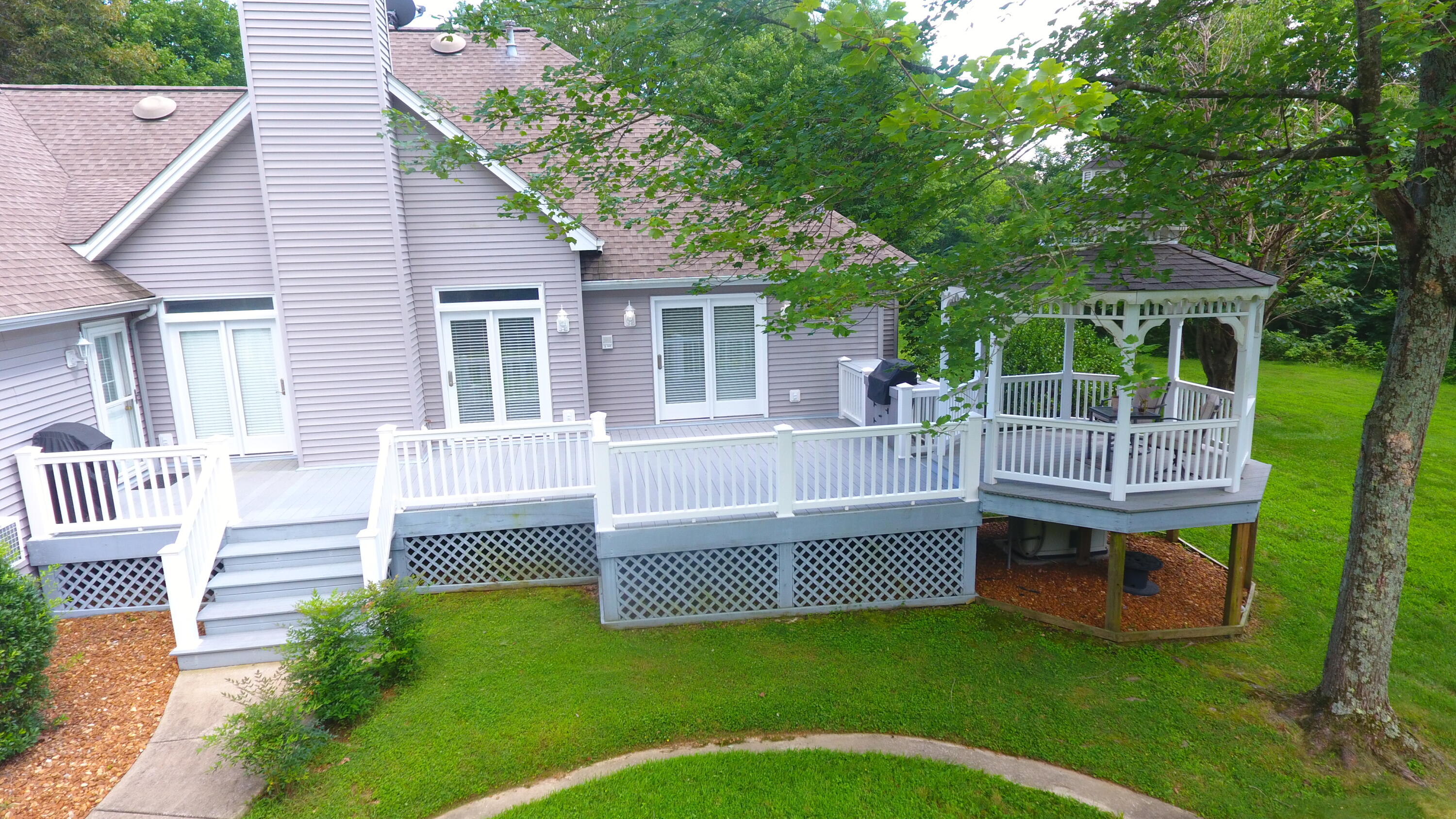 5650 Warrendale Drive Property Photo 6