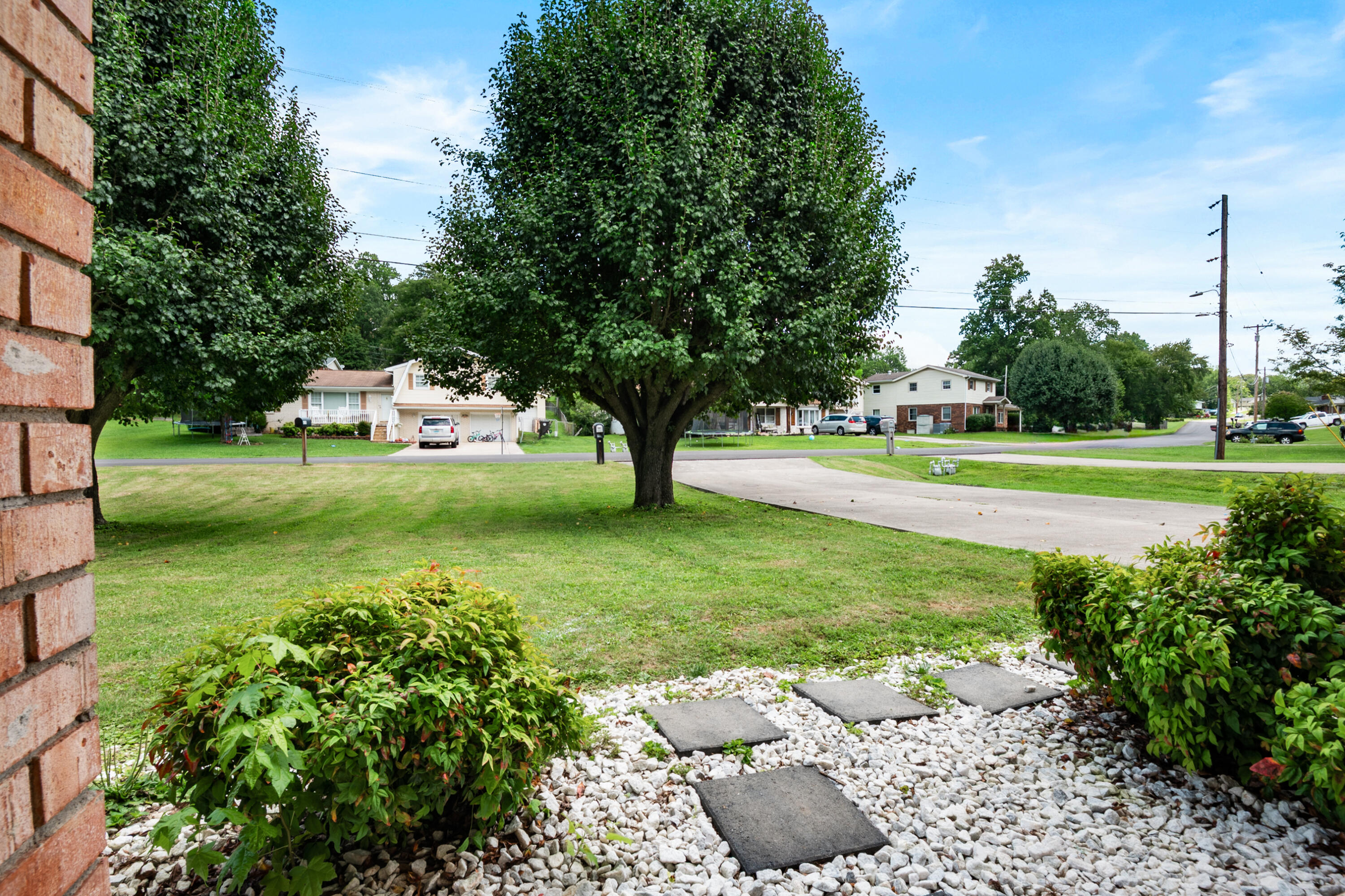660 Oaklawn Circle Property Photo 11