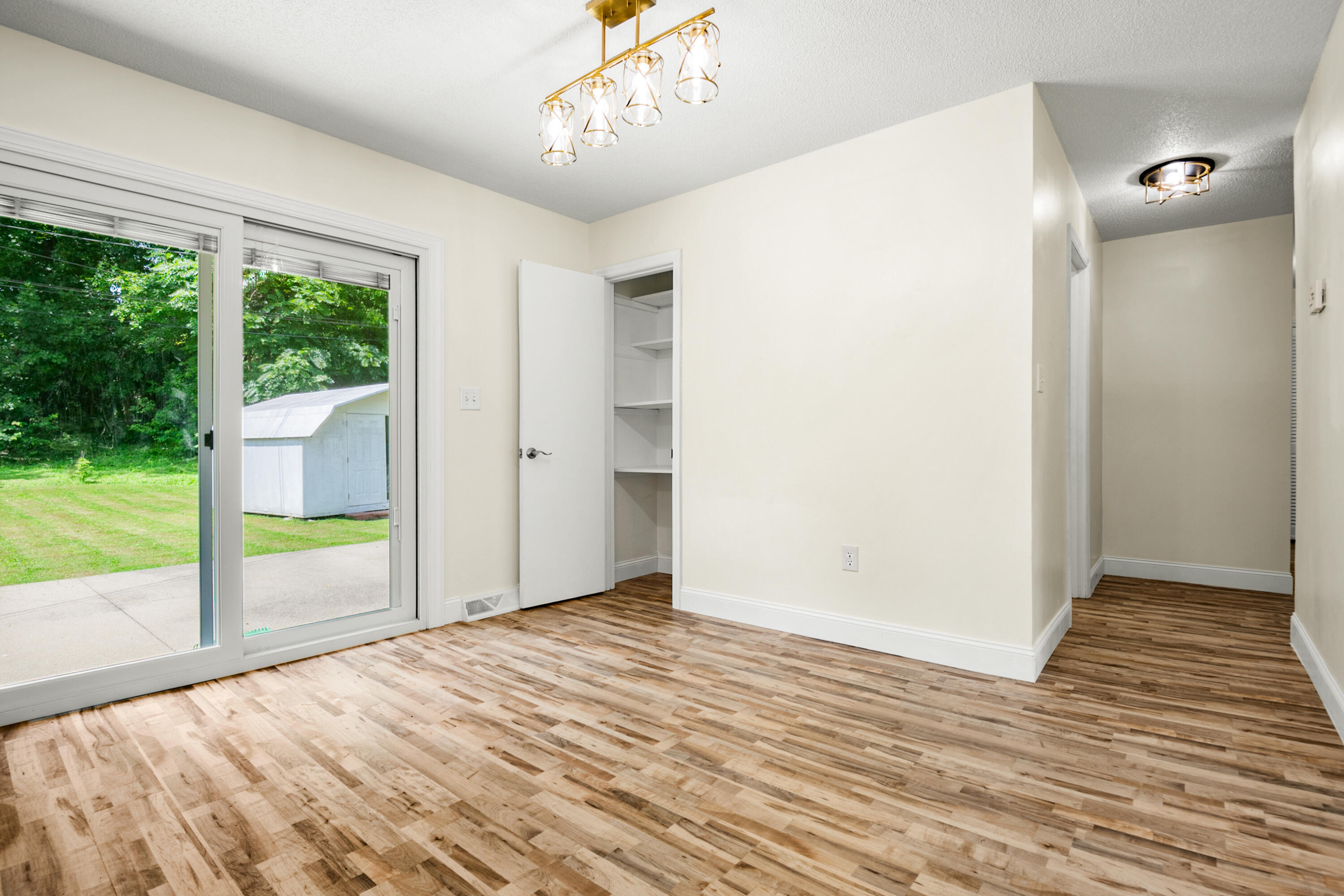 660 Oaklawn Circle Property Photo 20