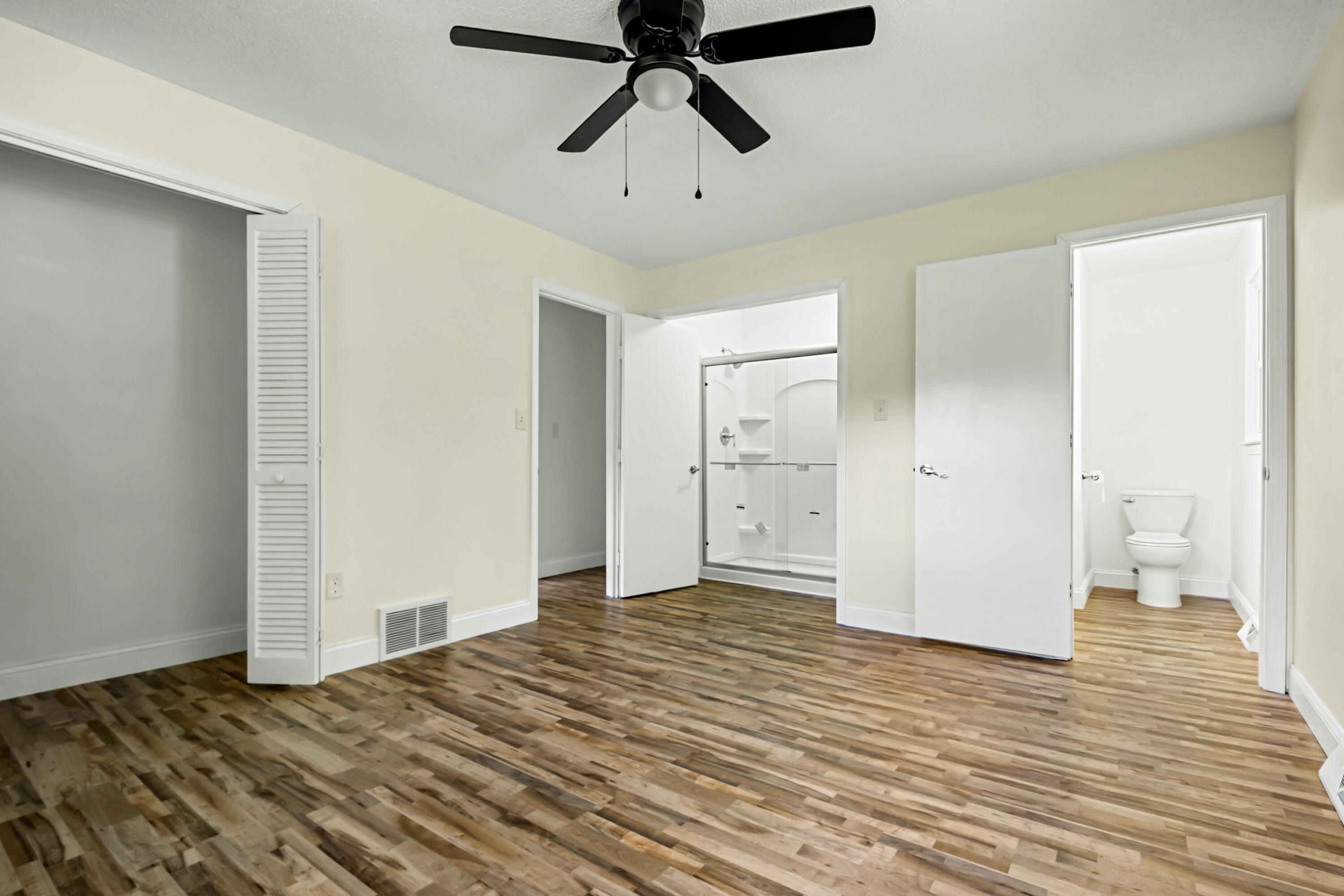 660 Oaklawn Circle Property Photo 27