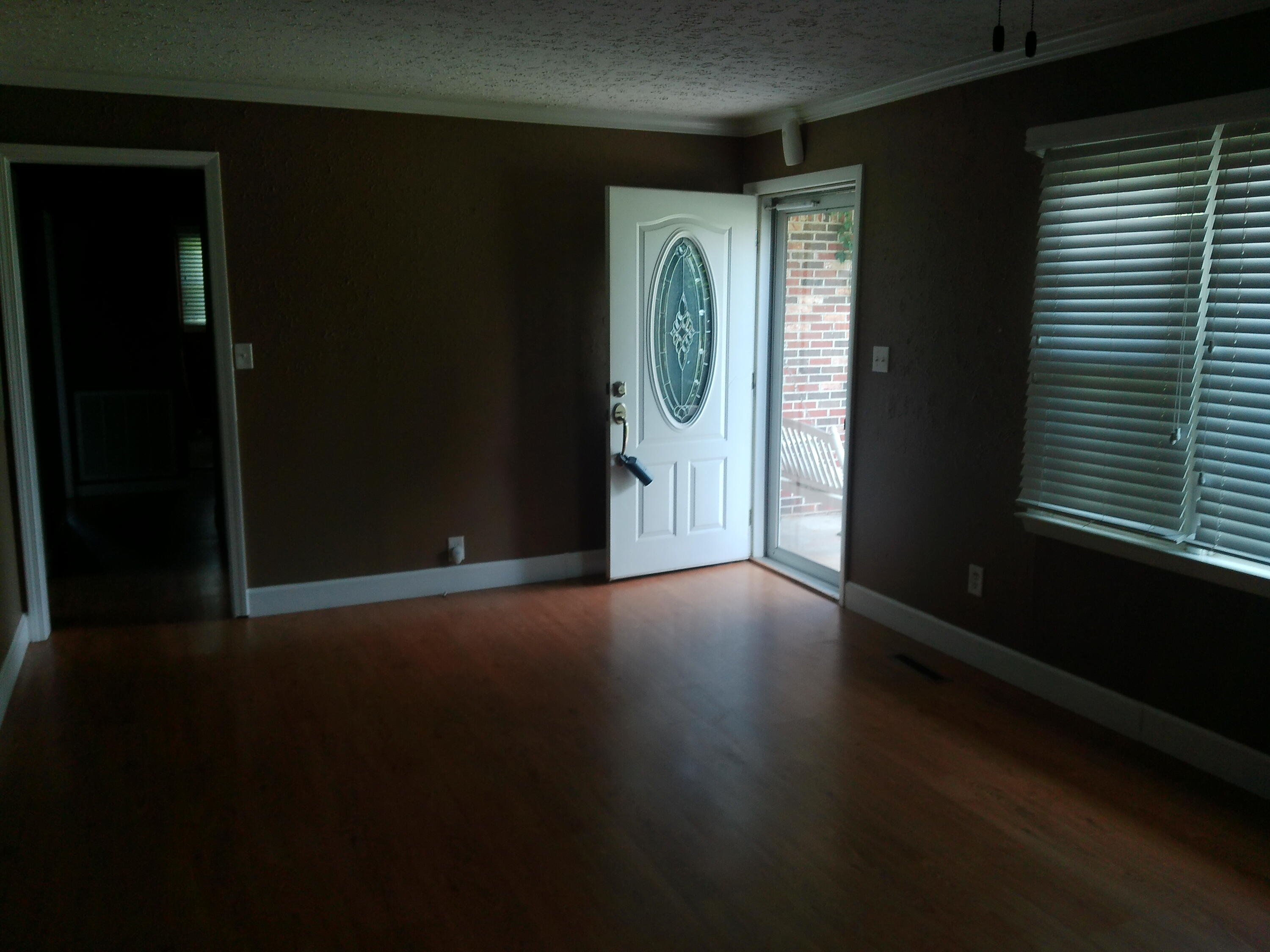 221 Maple Avenue Property Photo 7
