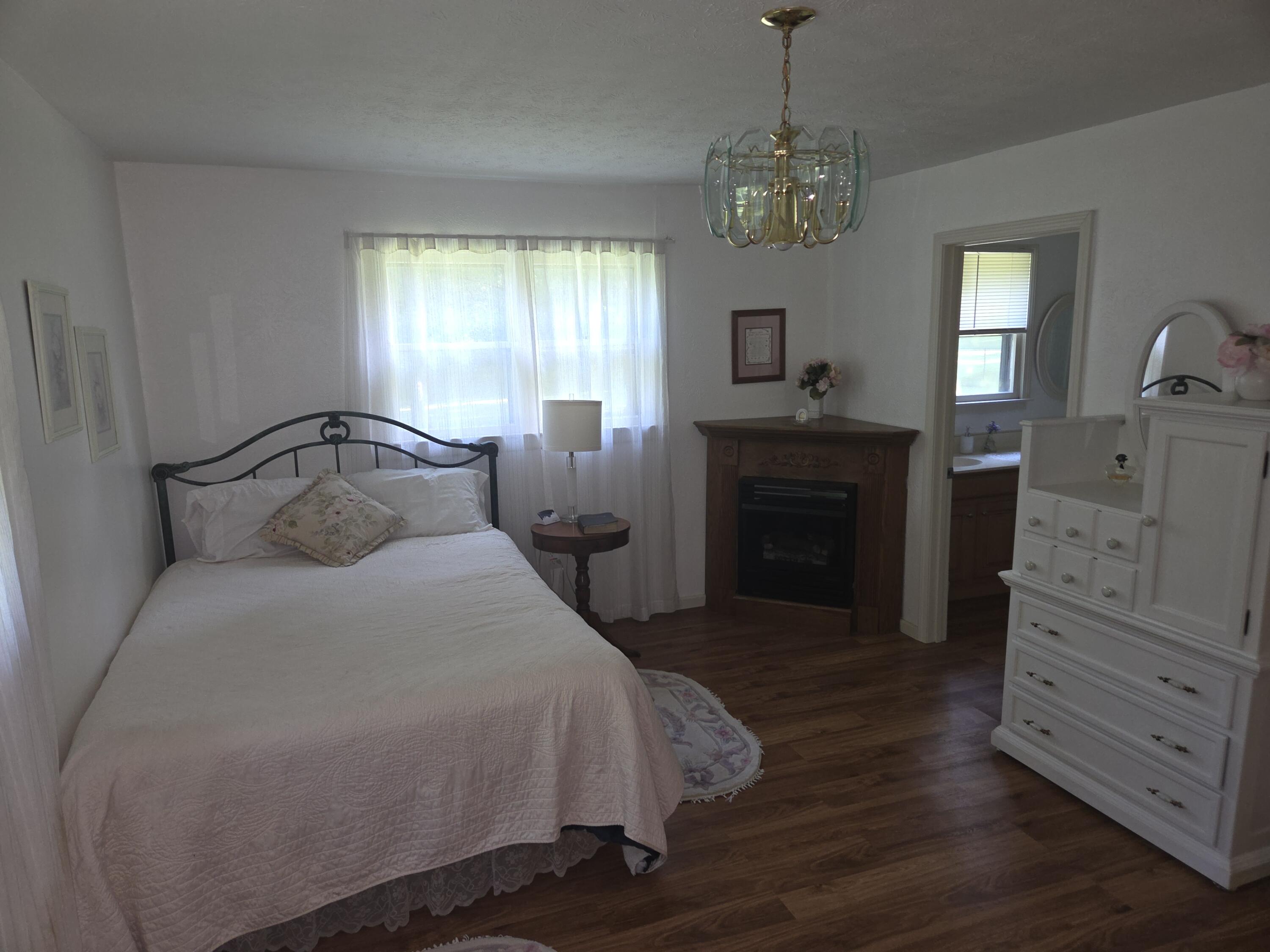 8810 Moore Road Property Photo 7