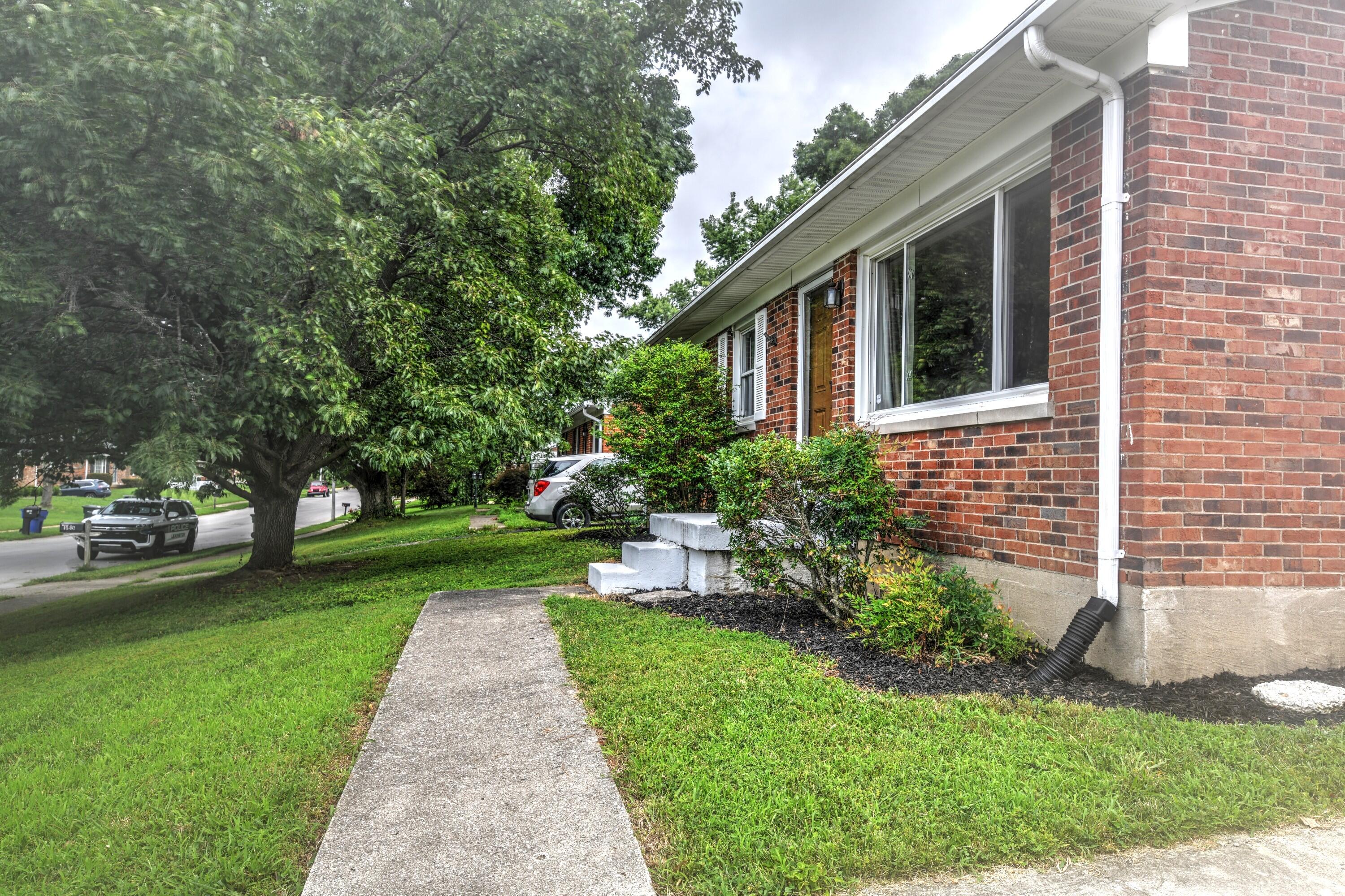169 Manitoba Lane Property Photo 1