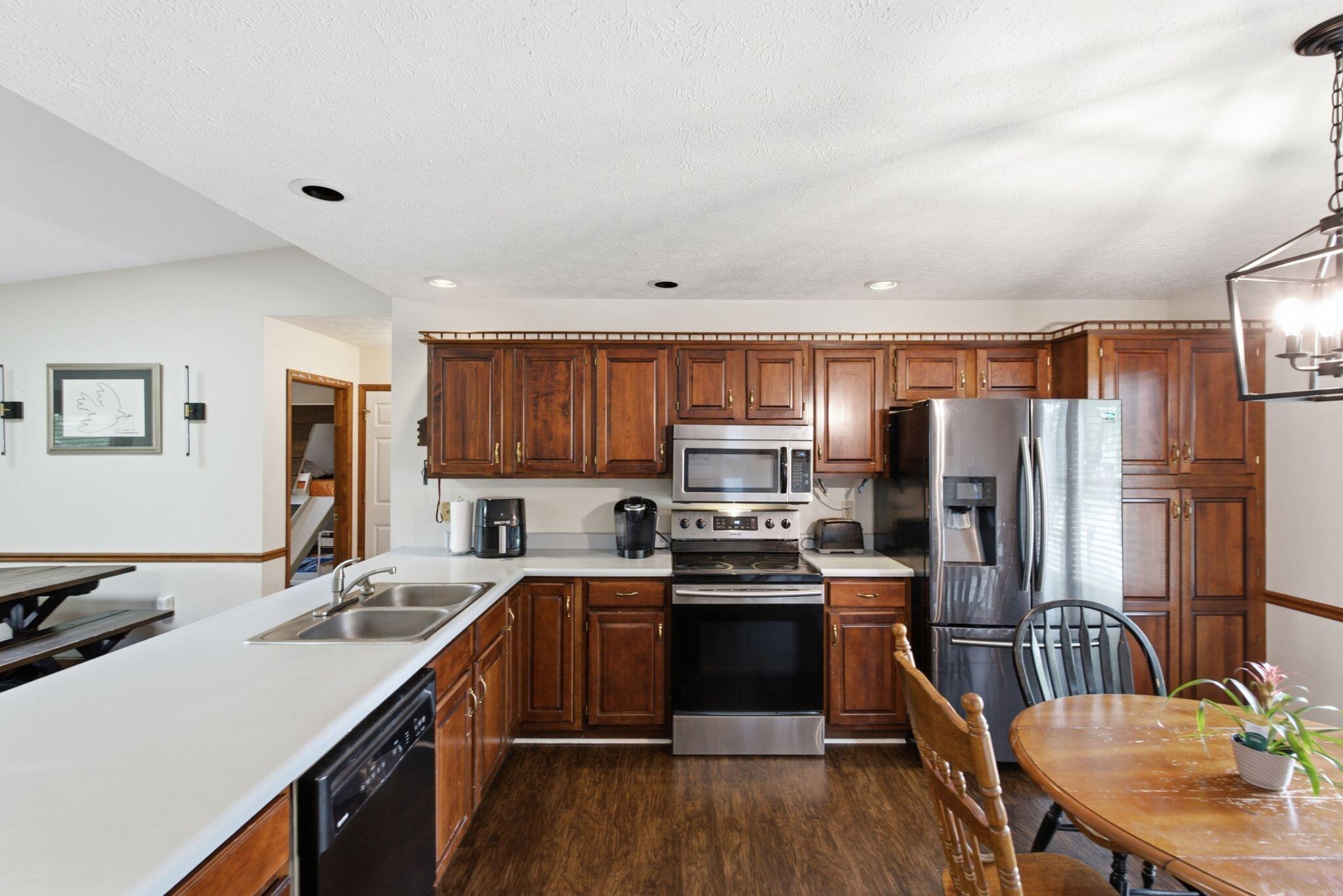 120 Saratoga Circle Property Photo 19