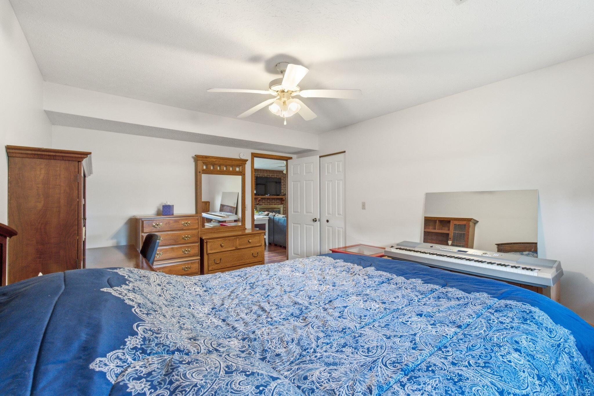 120 Saratoga Circle Property Photo 43