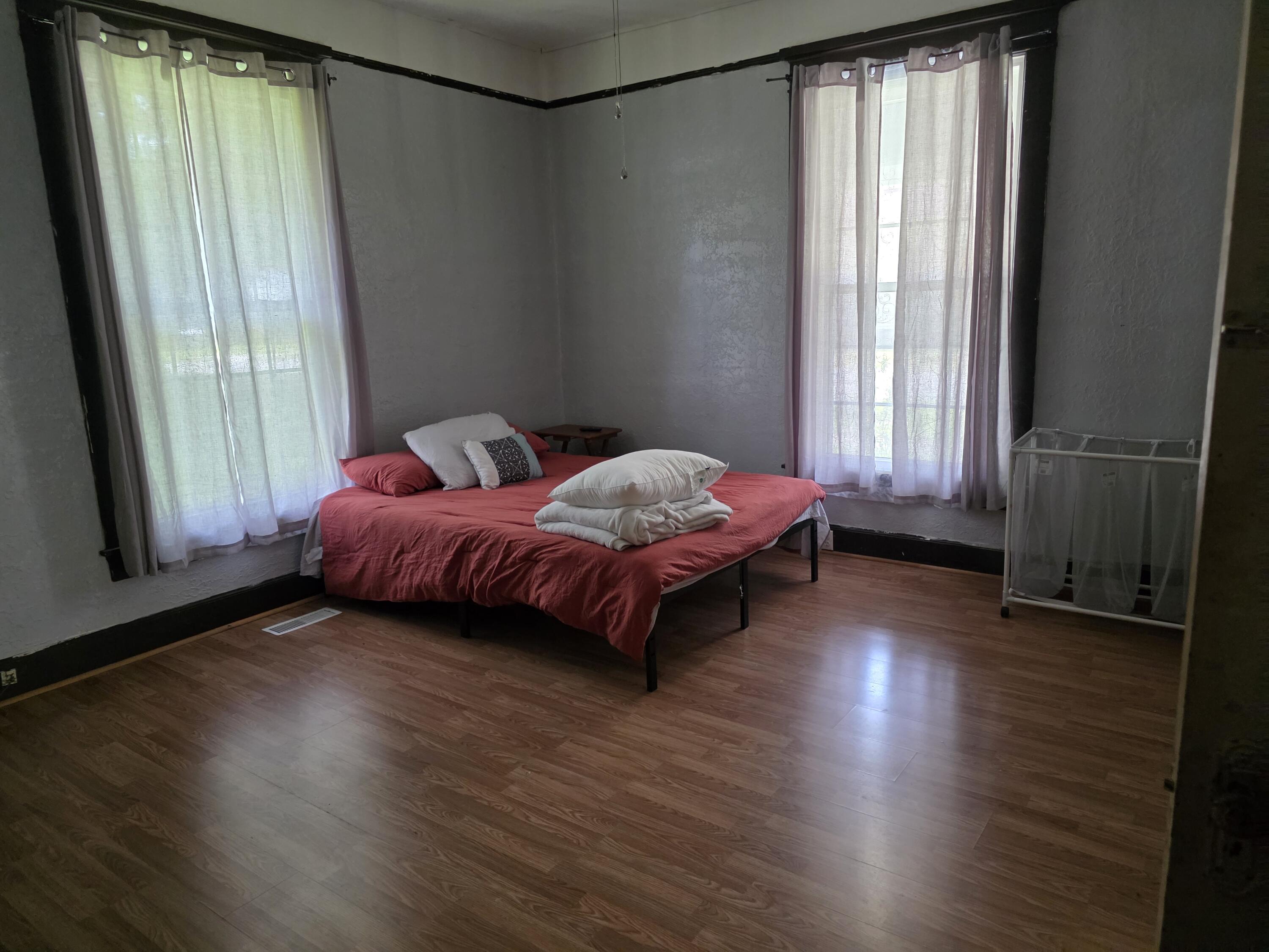 502 Fourth Street Property Photo 15