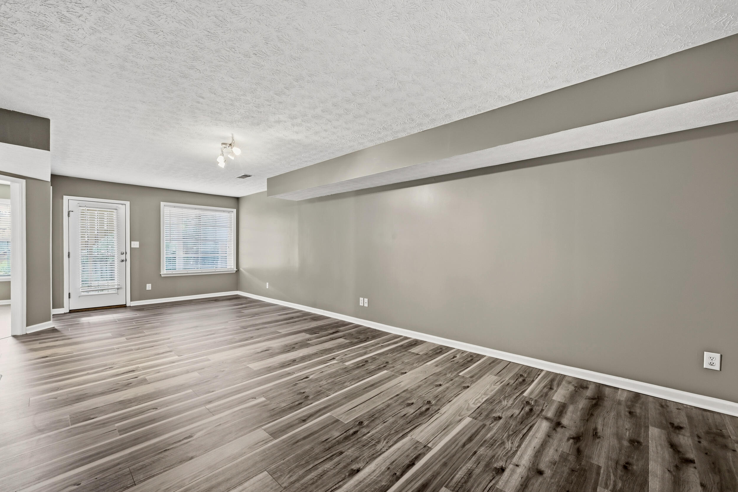 3744 Wargrave Walk Property Photo 34