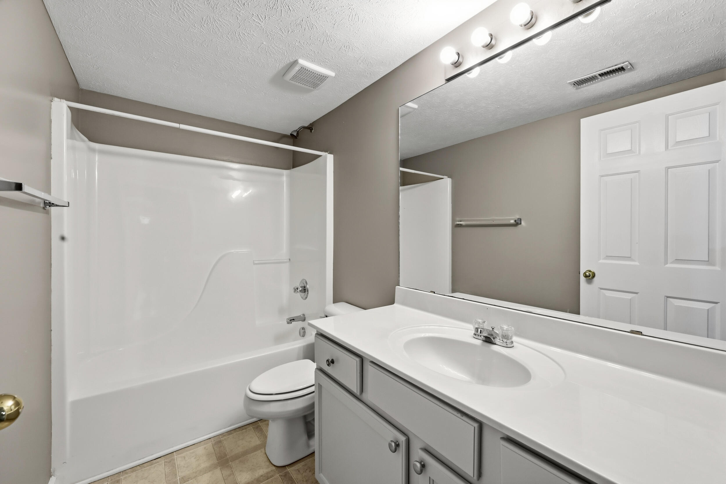 3744 Wargrave Walk Property Photo 38