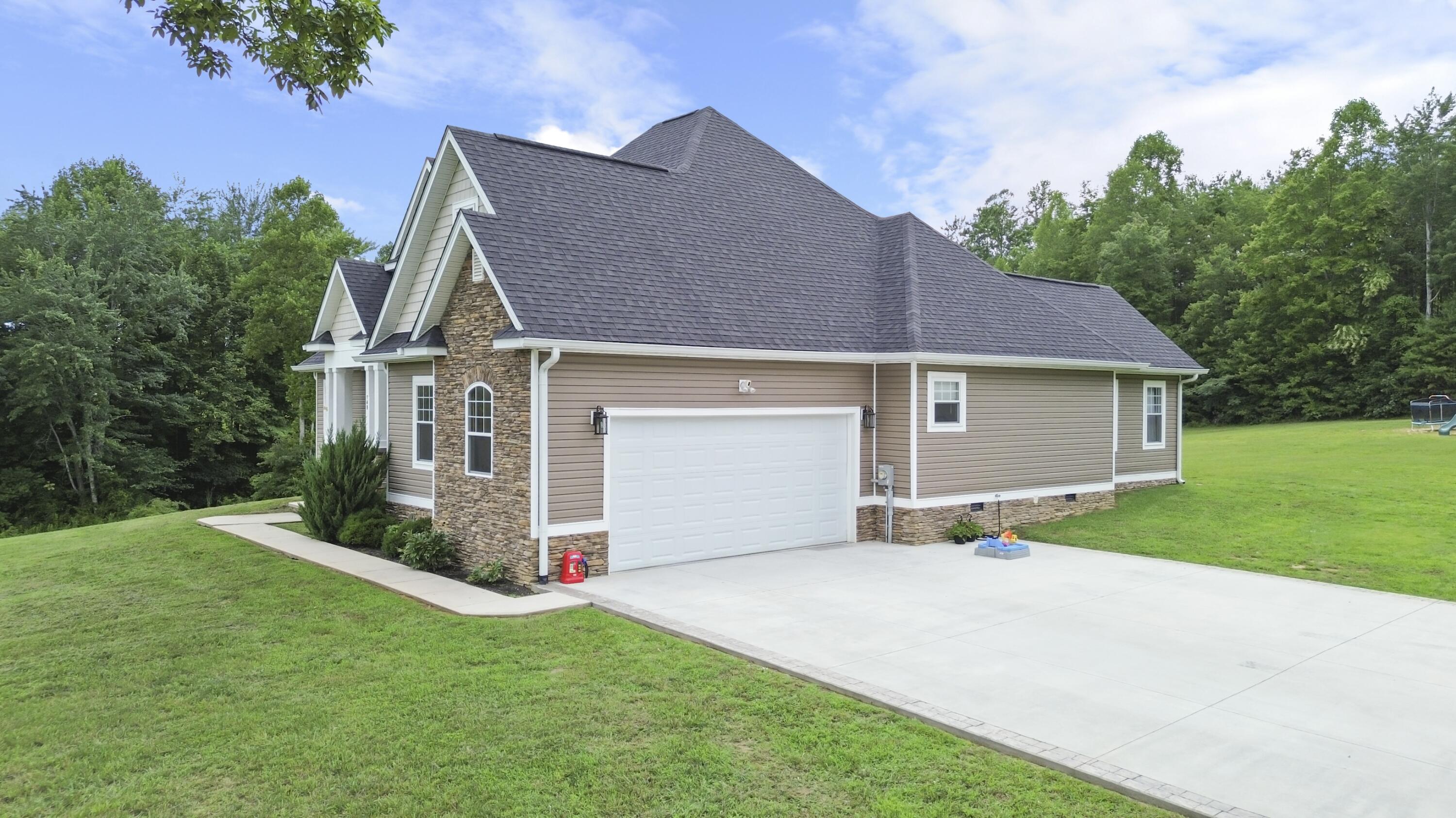 149 Virginia Lane Property Photo 11