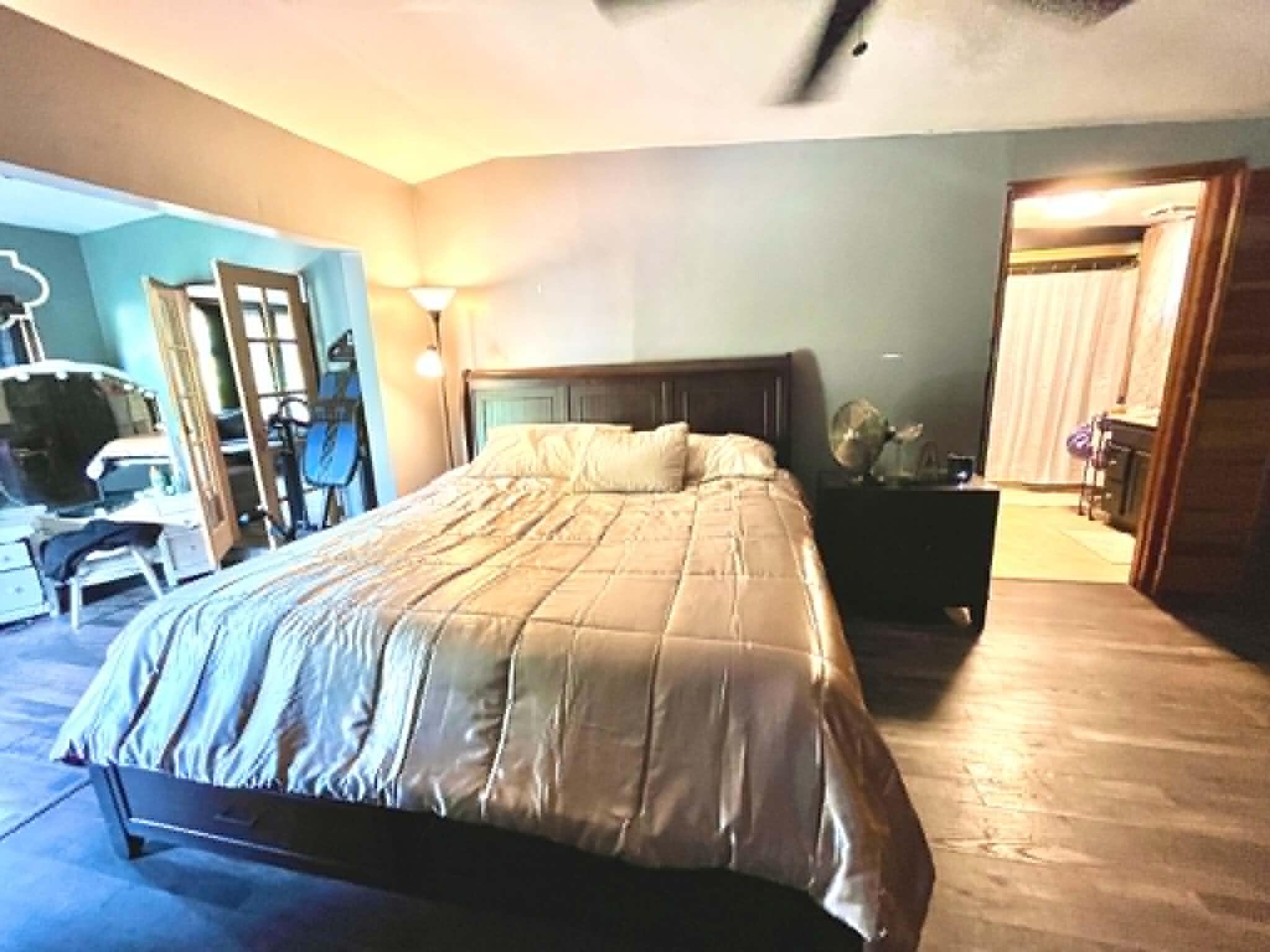 821 Ivy Property Photo 13