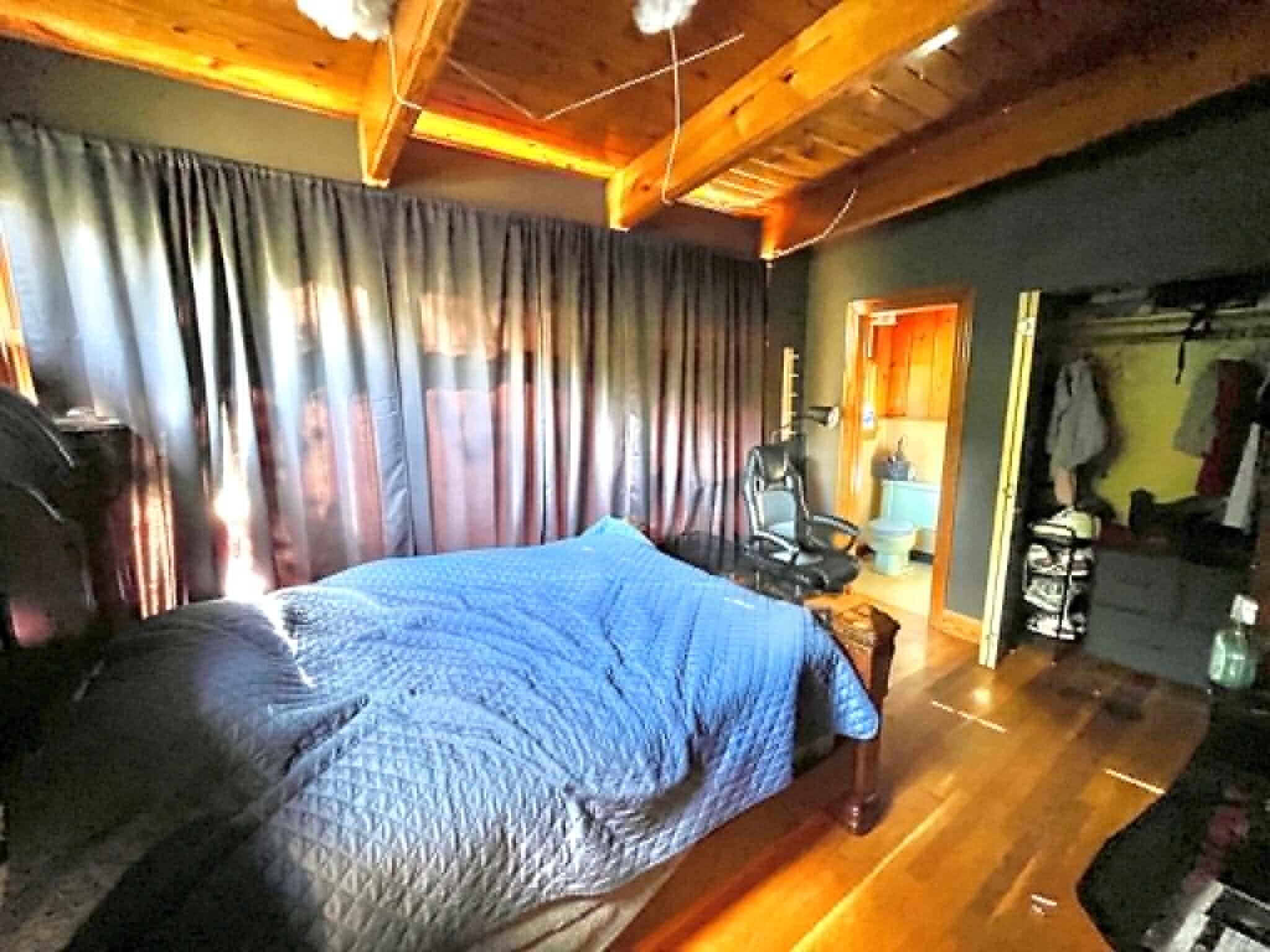 821 Ivy Property Photo 17