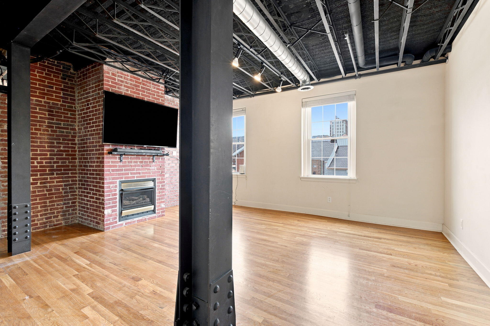 200 W Second Street 201 Property Photo 14