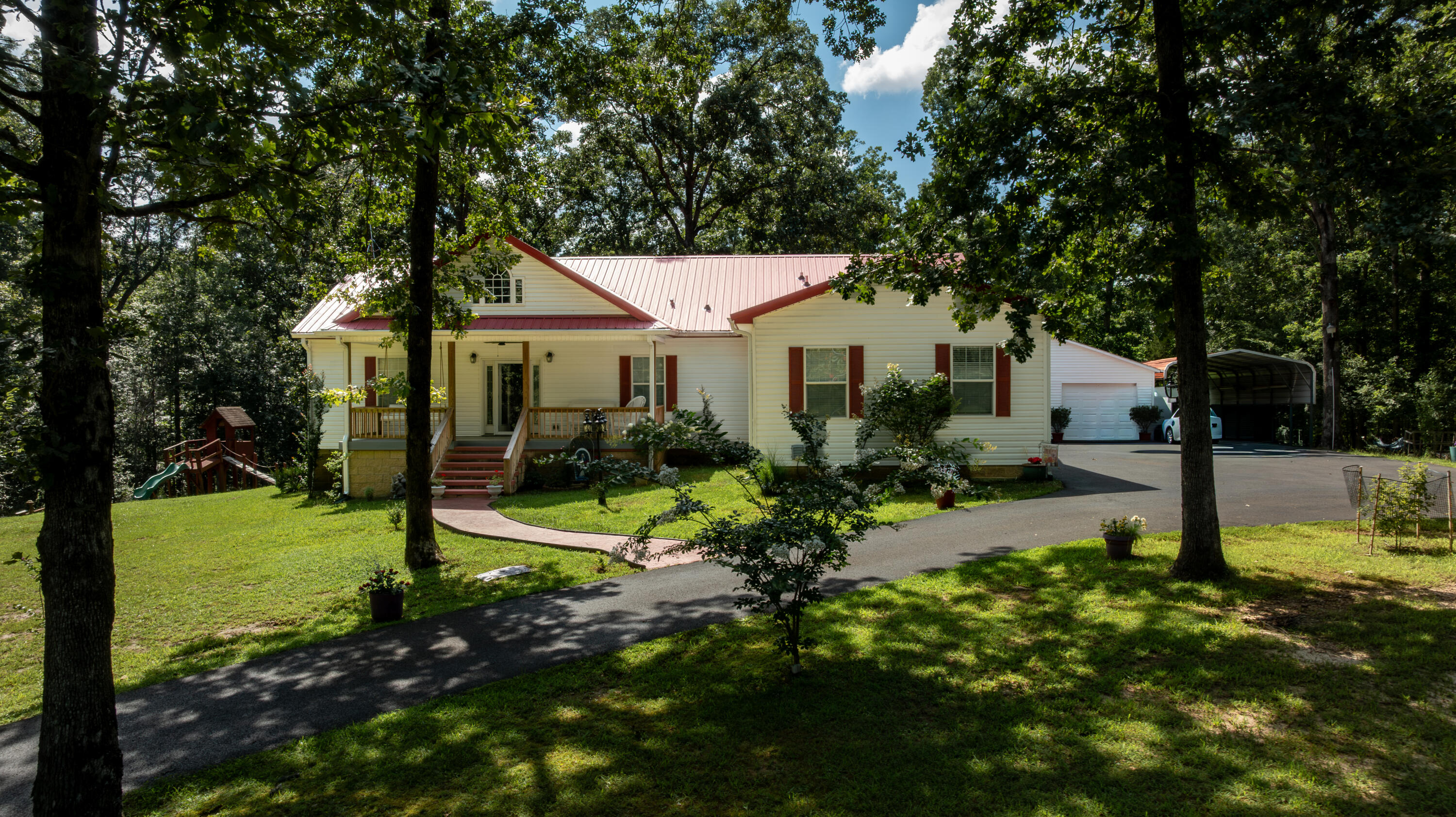 856 Taft Road Property Photo 2