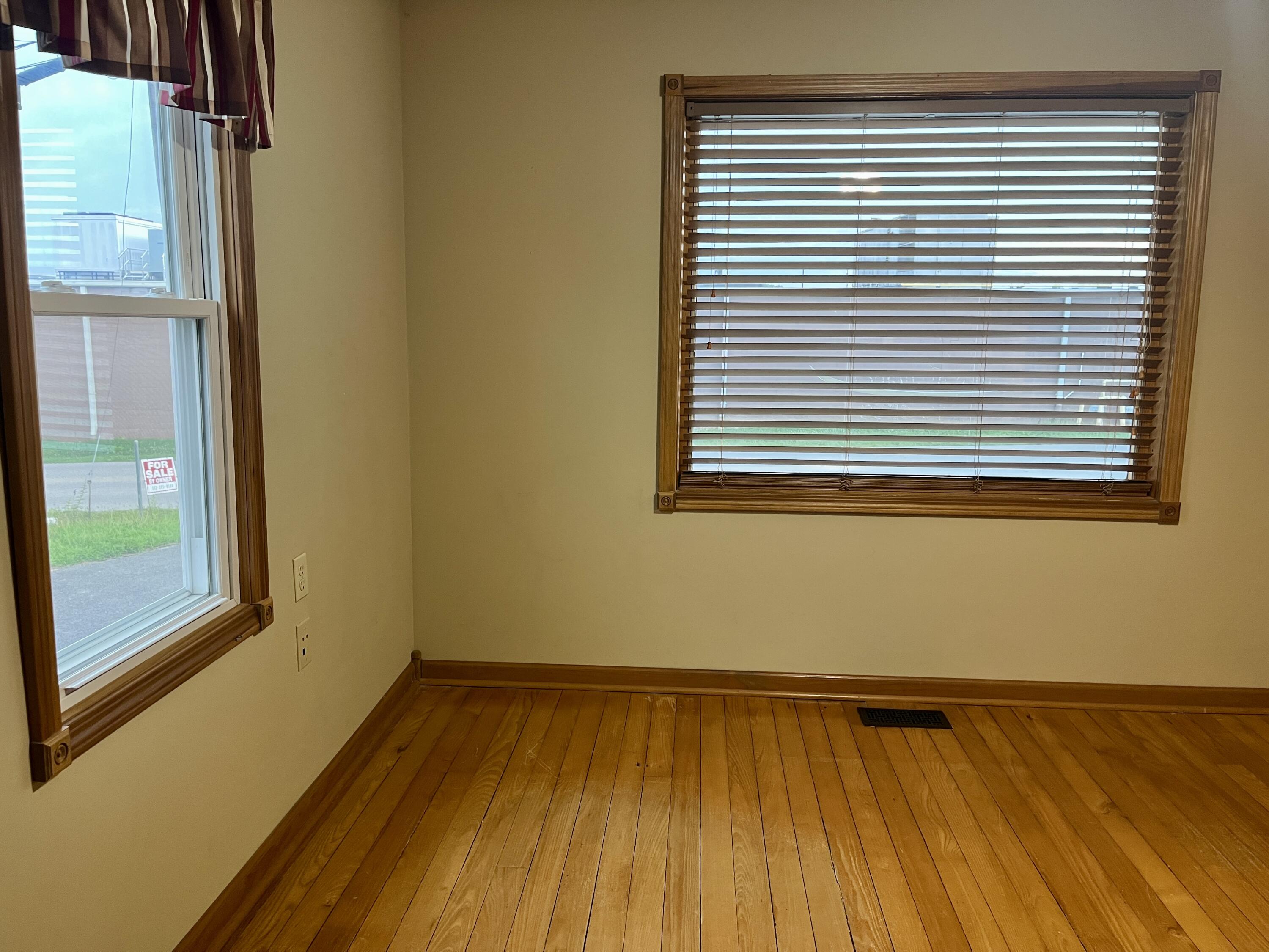 357 Langdon Street Property Photo 17