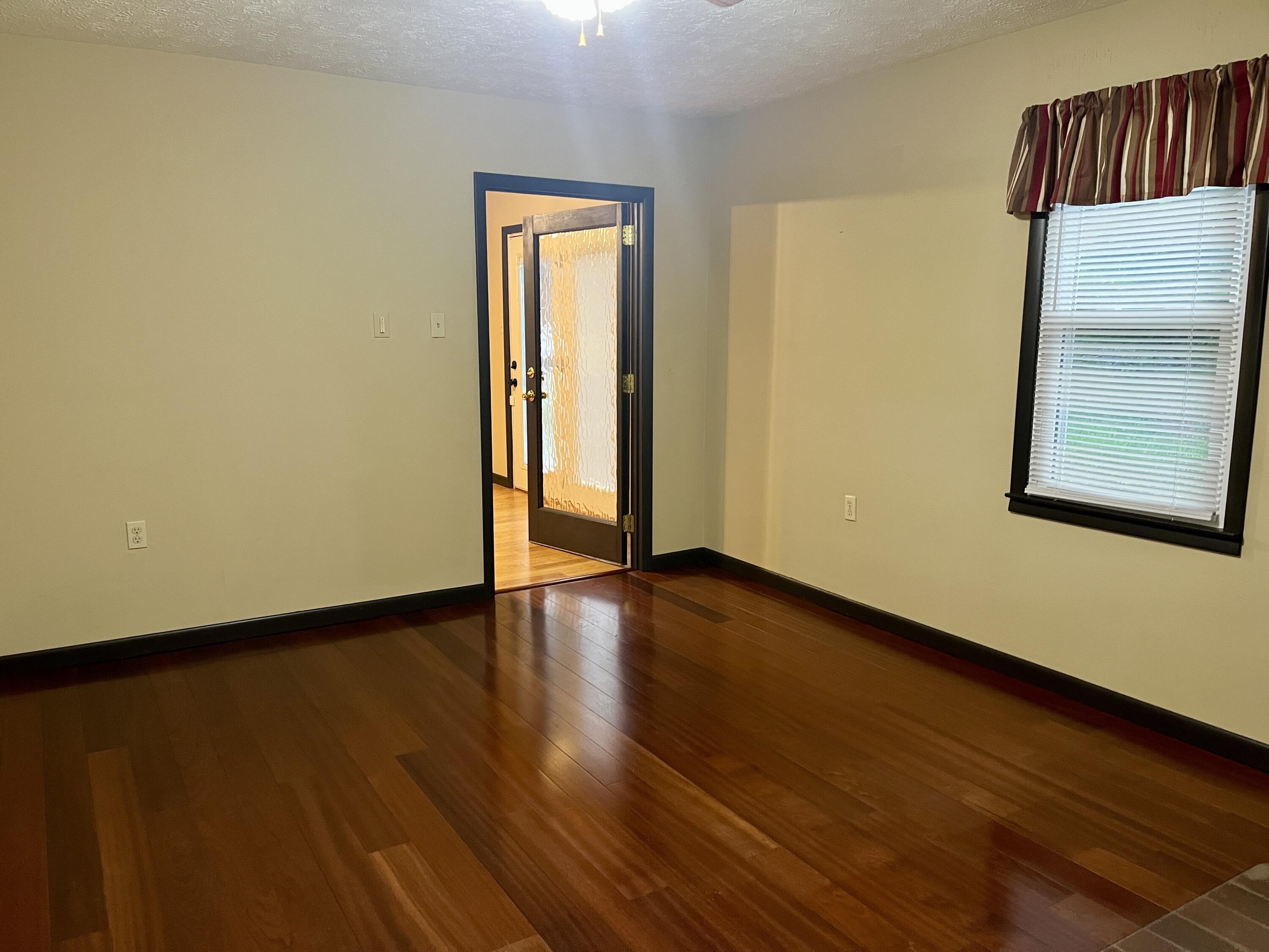 357 Langdon Street Property Photo 23