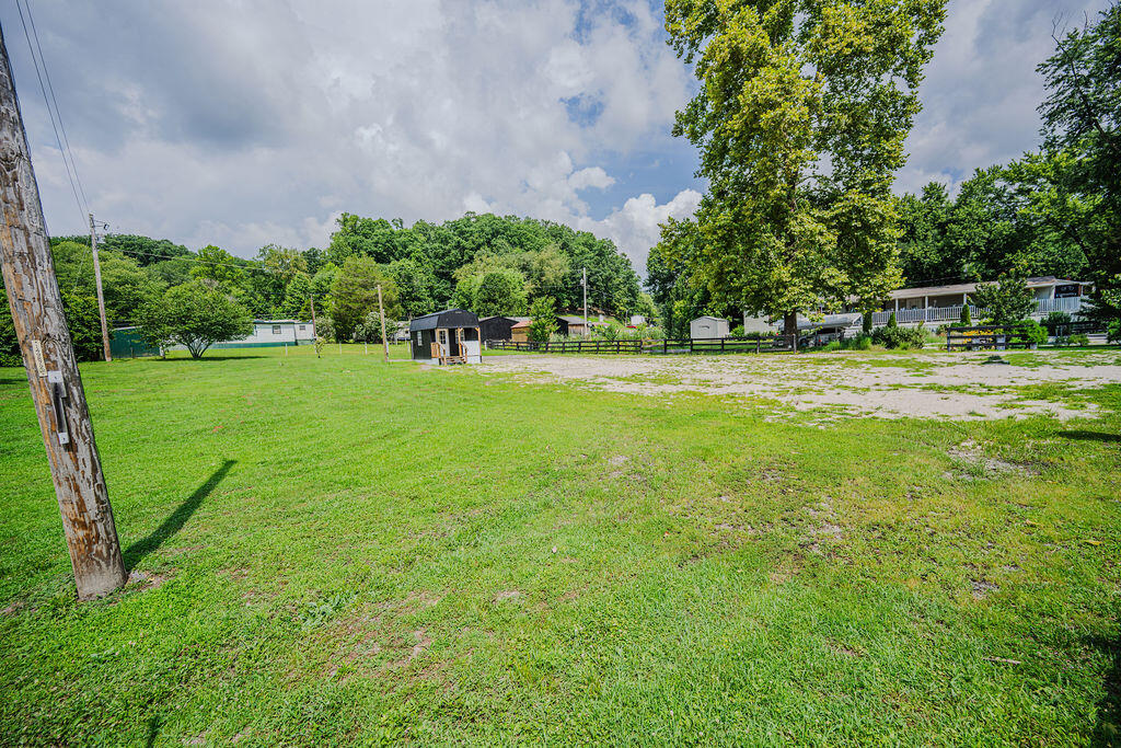 1019 Black Creek Road Property Photo 7