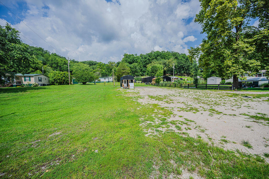 1019 Black Creek Road Property Photo 8